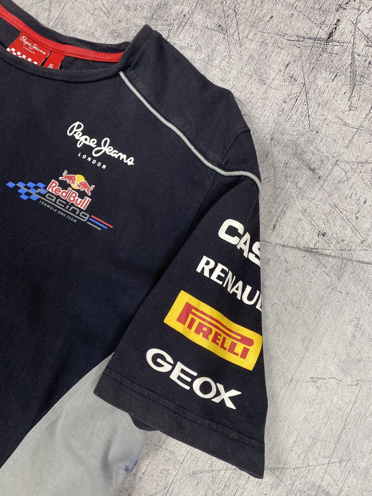 Pepe Jeans × Red Bull Pepe Jeans Red Bull Racing Infinity Pirelli Tee T Shirt Size US XL / EU 56 / 4 - 6 Thumbnail