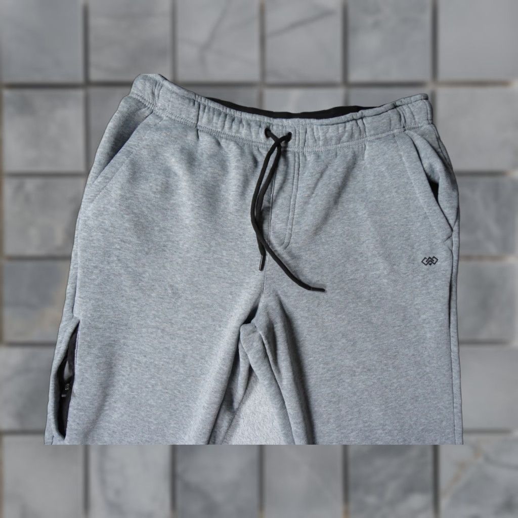Vintage Leg3nd Pants Mens XLarge Gray Sweatpants Jogger Fleece Active Casual Legend Mens Regular Size Gray Pants Leg3nd Symptoms Size US 31 - 1 Thumbnail