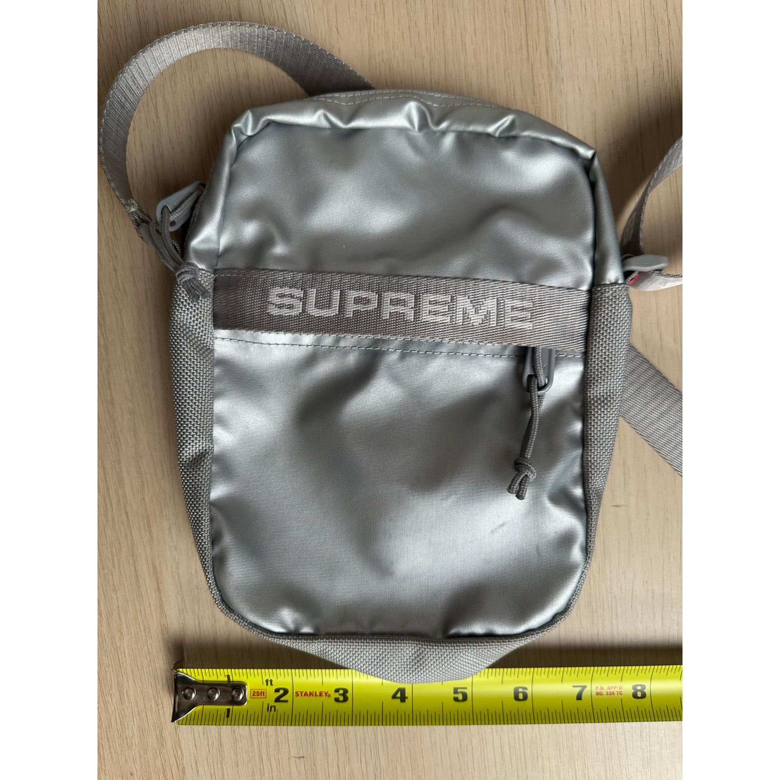 Supreme Supreme Silver Shoulder Bag (FW22) - Mint Size ONE SIZE - 4 Thumbnail