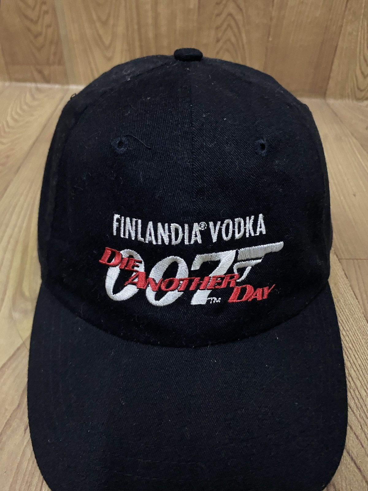 Vintage Very Rare Vintage Movie James Bond Die Another Day Cap 2002s Size ONE SIZE - 3 Thumbnail