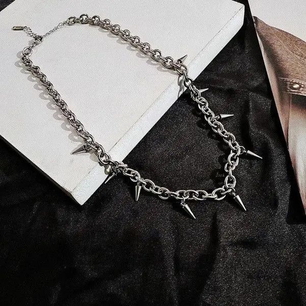 Jewelry Punk Rivet Necklace, Spike Necklace, Grunge Necklace Size ONE SIZE - 4 Thumbnail