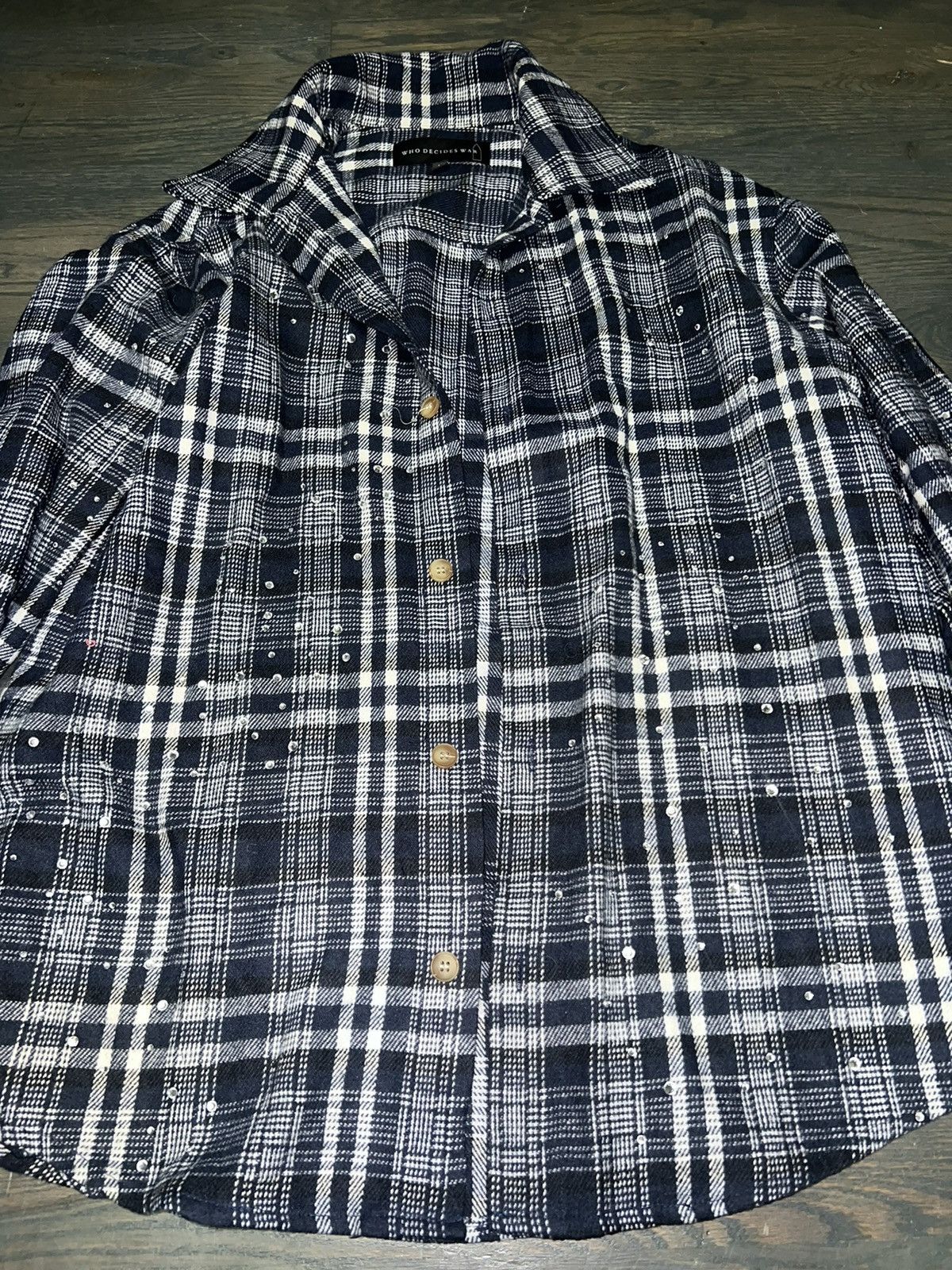 Who Decides War Who decides war crystal flannel Size US L / EU 52-54 / 3 - 2 Thumbnail