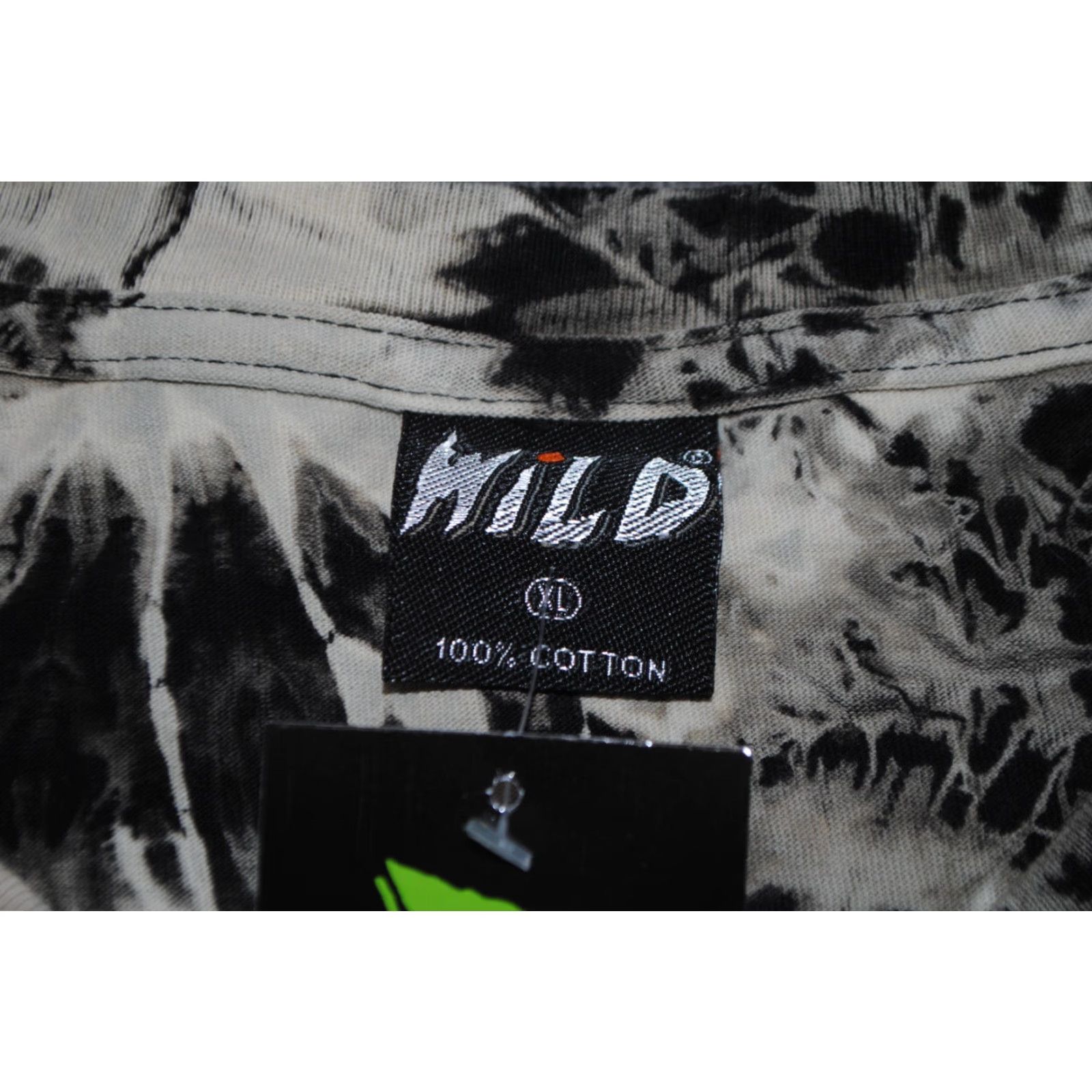 Vintage WILD T SHIRT ALL OVER PRINT SKELETON WITH GUITAR GLOW IN THE DARK MENS XL T-Shirt Size US XL / EU 56 / 4 - 2 Thumbnail