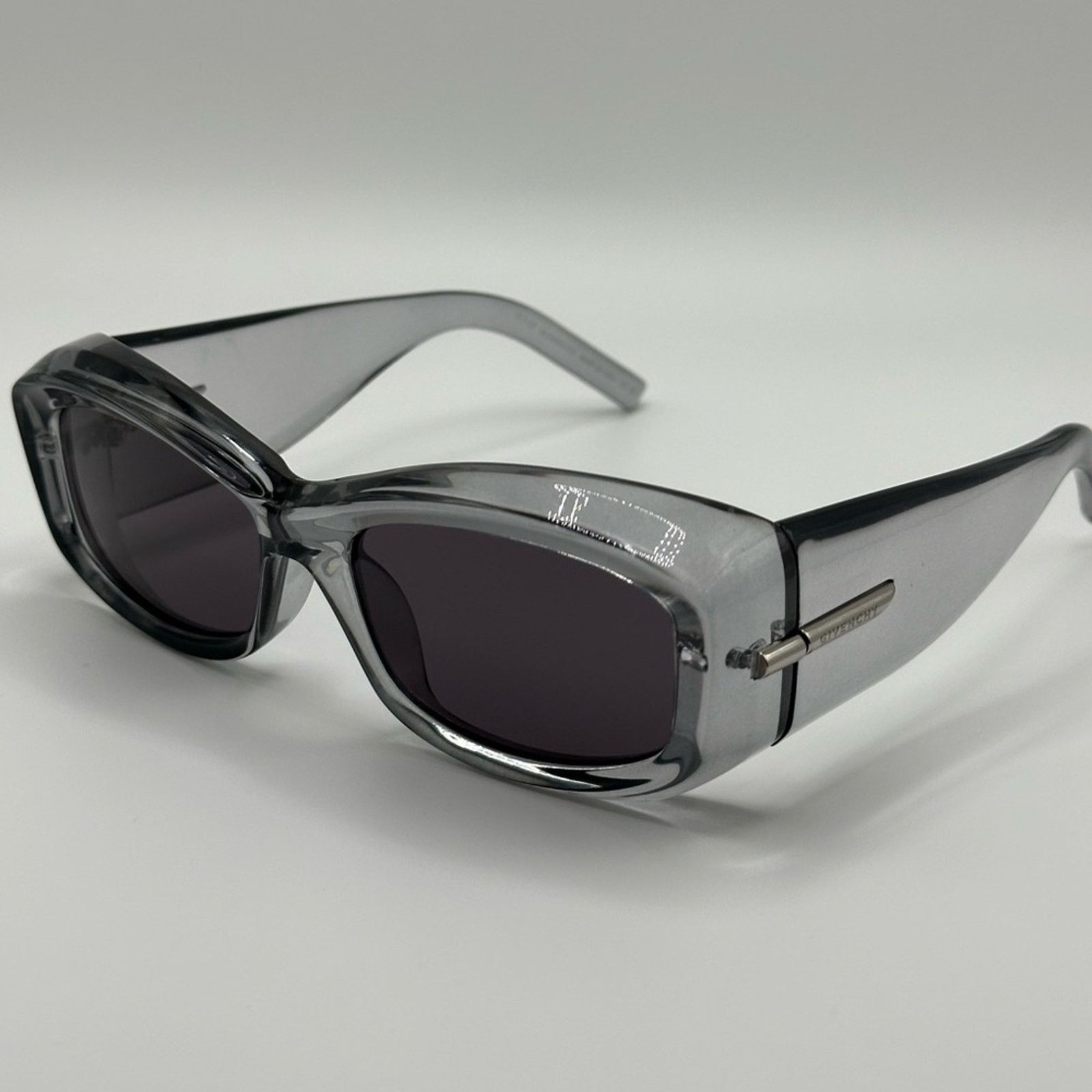 Givenchy Givenchy Sunglasses GV40044U 20A in Clear Unisex NEW Size ONE SIZE - 1 Thumbnail
