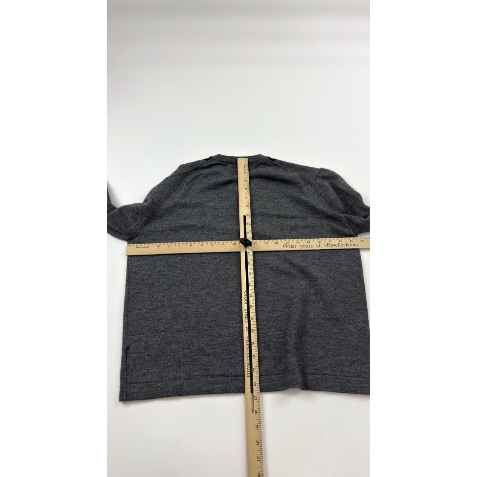 Vintage Toscano Sweater Mens Large Gray Blue Argyle Merino Wool Blend Pullover Knit V-Neck Lightweight All Seasons MENS Size US L / EU 52-54 / 3 - 5 Thumbnail