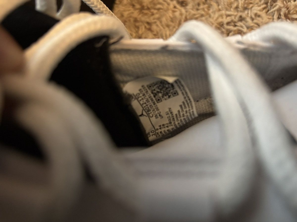 Jordan Brand Jordan 11 gratitude Size US 10 / EU 43 - 3 Thumbnail