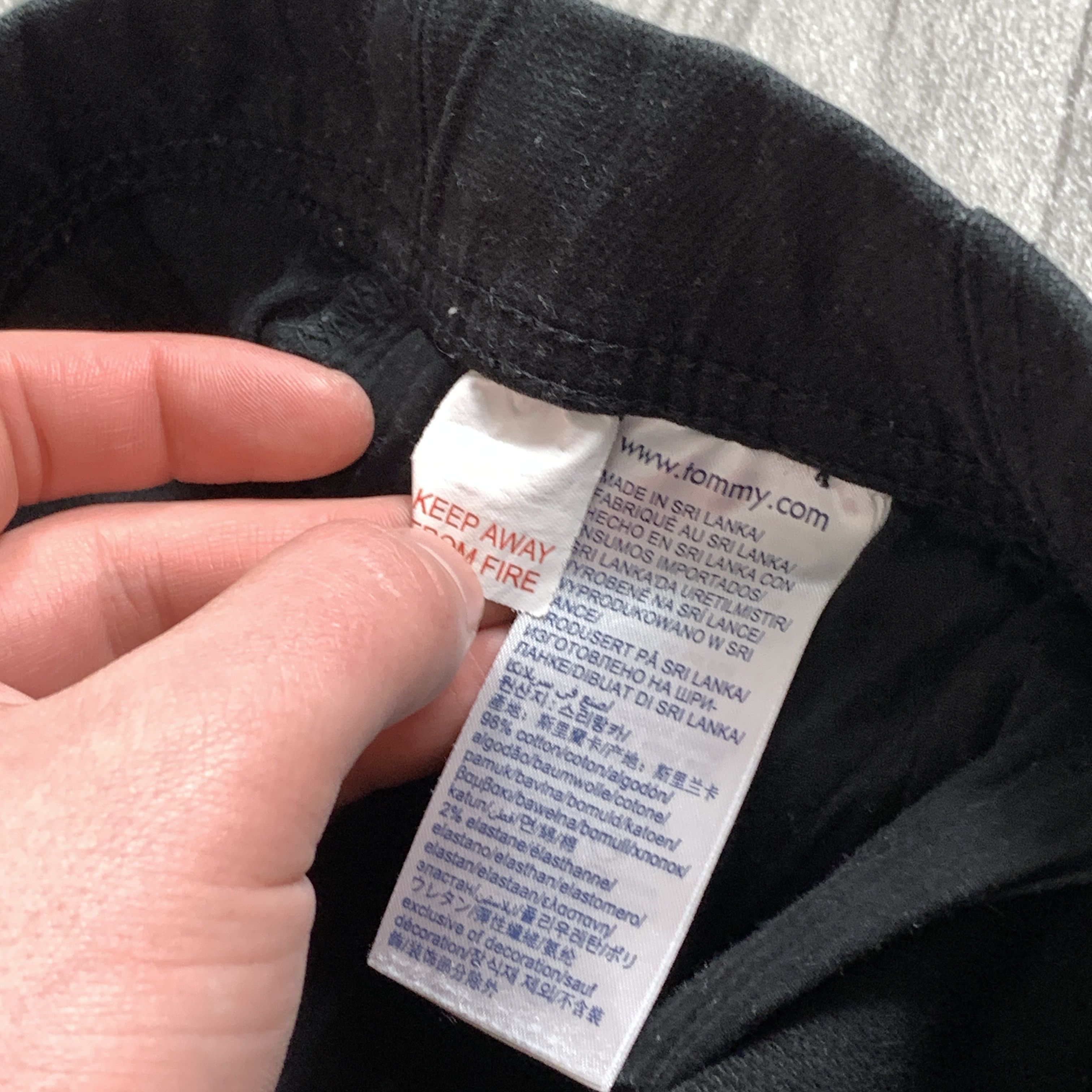 Tommy Hilfiger Tommy Hilfiger Black Casual Jogger Embroidered Logo Pants Size US 30 / EU 46 - 13 Thumbnail