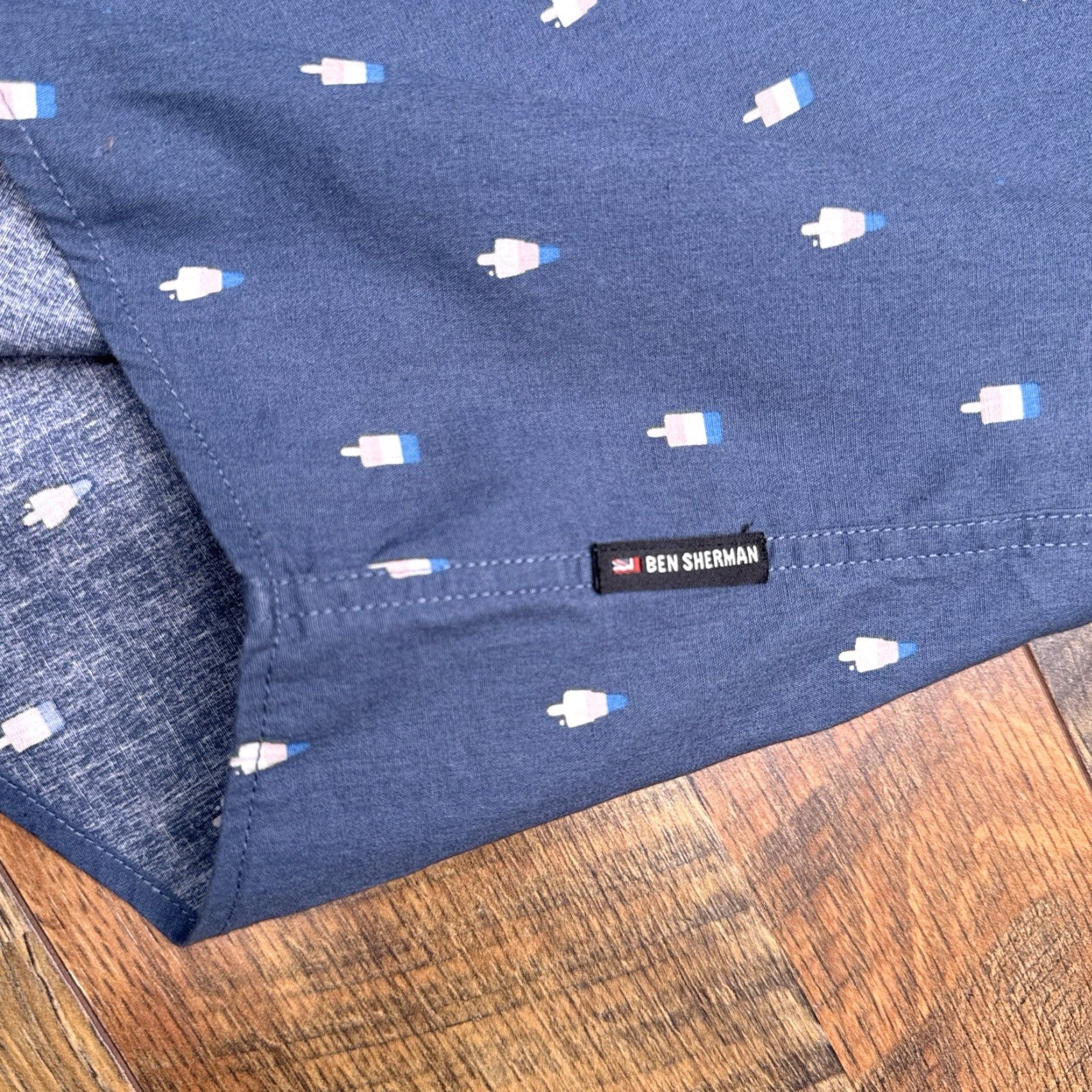 Ben Sherman Ben Sherman Shirt Mens M Blue Button-Up Summer Casual Ice Cream Solid Short Sleeve 90s? Size US M / EU 48-50 / 2 - 6 Thumbnail