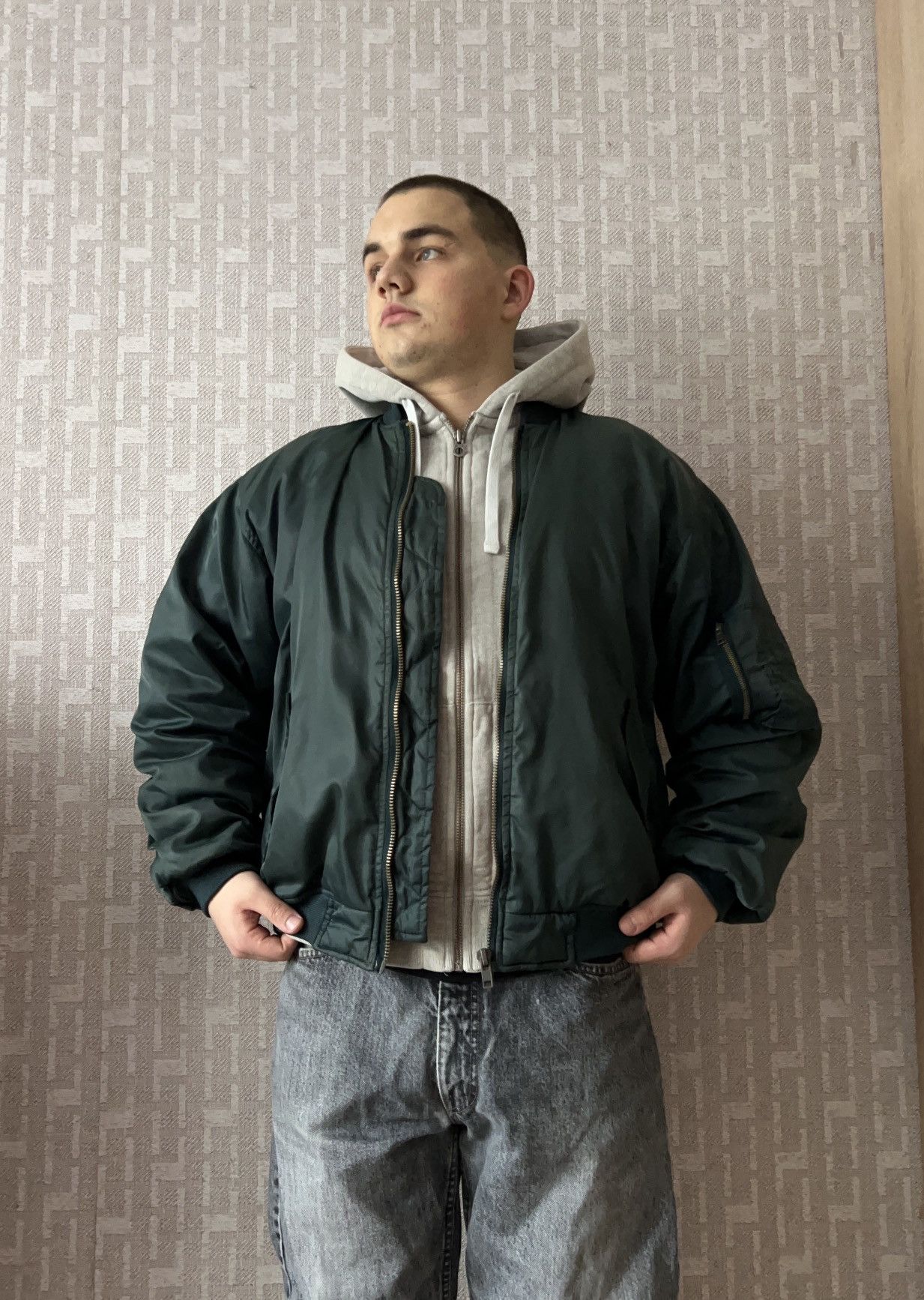 Vintage Vintage MA-1 Olive Military Bombers jacket mens Size US XL / EU 56 / 4 - 1 Thumbnail
