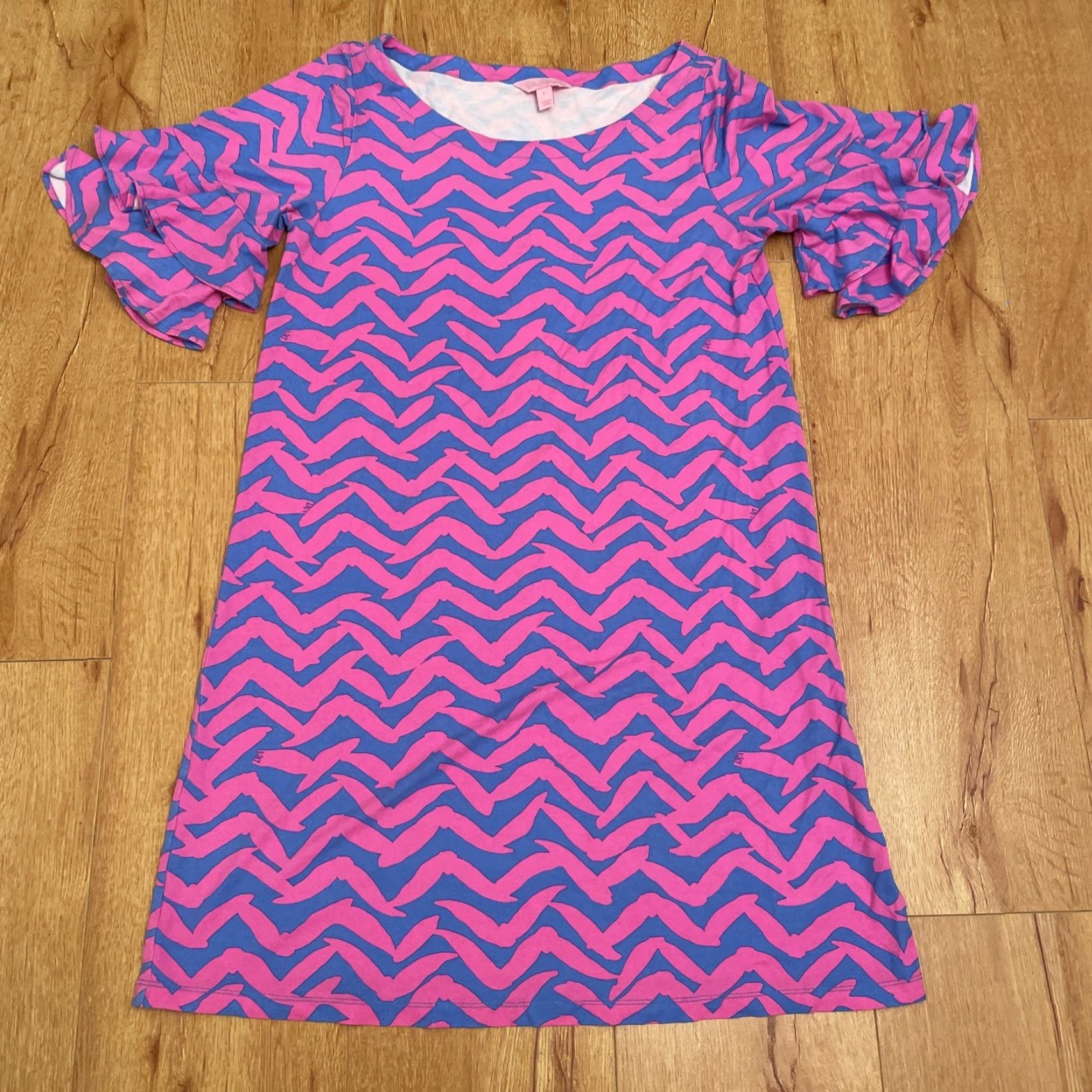 Lilly Pulitzer Lilly Pulitzer Lula Dress Bennet Pink Blue Pop Up I Got Lucky Large Ruffle Dress Short Sleeve Crew Neck Women L Beach Resort Preppy Size L / US 10 / IT 46 - 2 Thumbnail