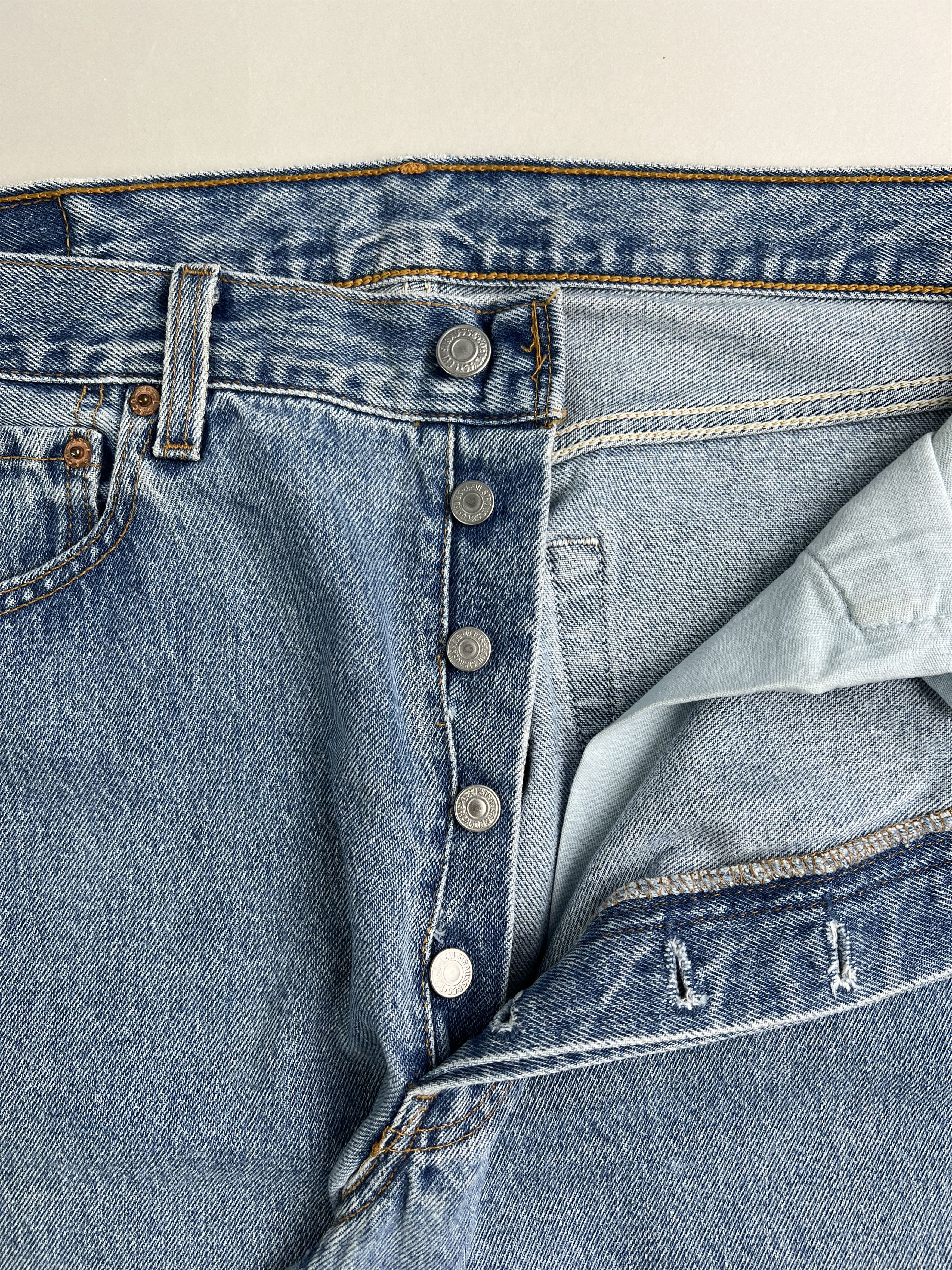 Levi's × Levi's Vintage Clothing × Vintage Levis 501 Vintage Jeans Light Wash Made In Usa W34 Size US 34 / EU 50 - 4 Thumbnail