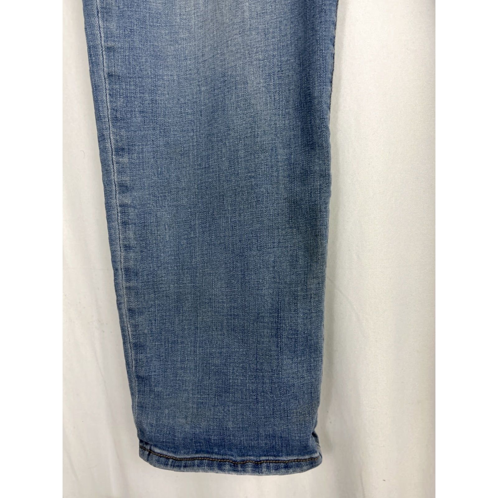 Lucky Brand Lucky Brand 363 Straight Jeans Mens 38x30 Light Wash Blue Stains Regular Inseam 30 Size US 38 / EU 54 - 2 Thumbnail
