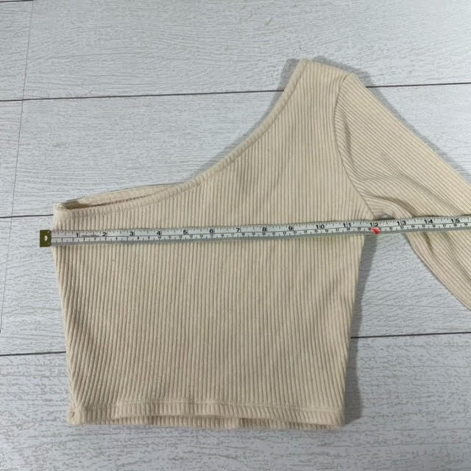 Fashion Nova Fashion Nova Cream Ribbed One Shoulder Crop Top Small Size S / US 4 / IT 40 - 2 Thumbnail
