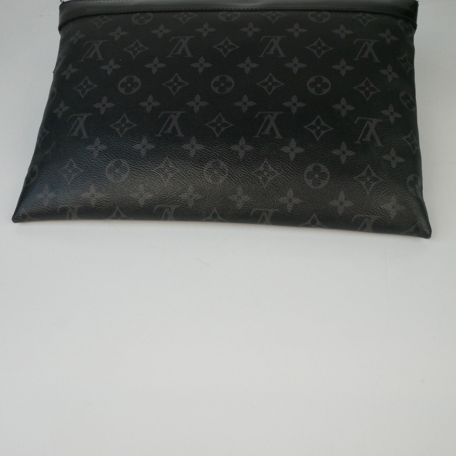 Louis Vuitton Louis Vuitton Monogram Eclipse Clutch Bag Size ONE SIZE - 6 Thumbnail