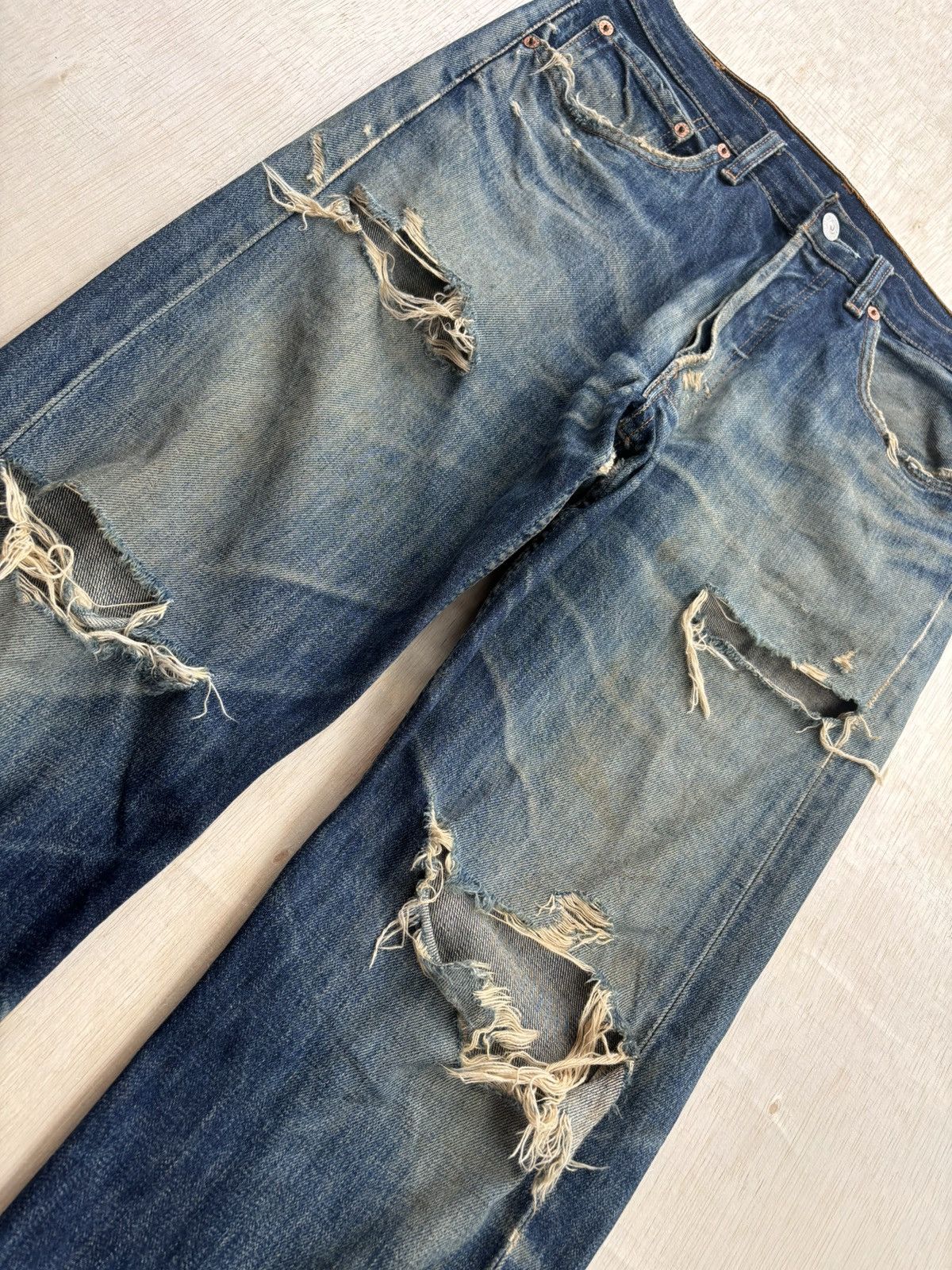 Japanese Brand × Levi's Vintage Clothing Vintage Levis 501 Distressed Denim Jeans Size US 32 / EU 48 - 5 Thumbnail