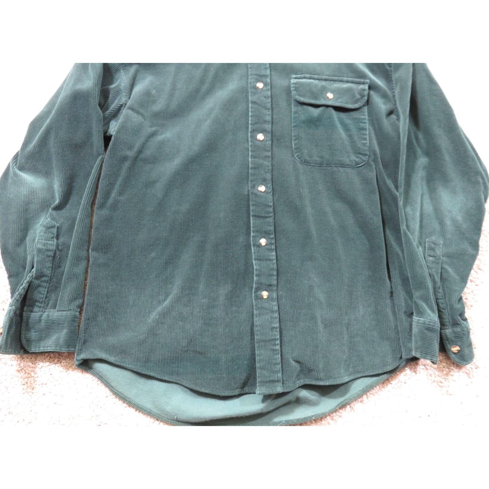 Vintage VINTAGE Back Packer Sportswear Corduroy Shirt Green Cotton Button-Up Medium Men Casual 70s Size US M / EU 48-50 / 2 - 2 Thumbnail