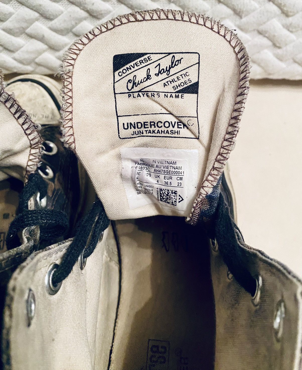Converse × Undercover Distressed Converse x Undercover Jun Takahashi Chuck 70 Wm 6 Size US 6 / IT 36 - 2 Thumbnail