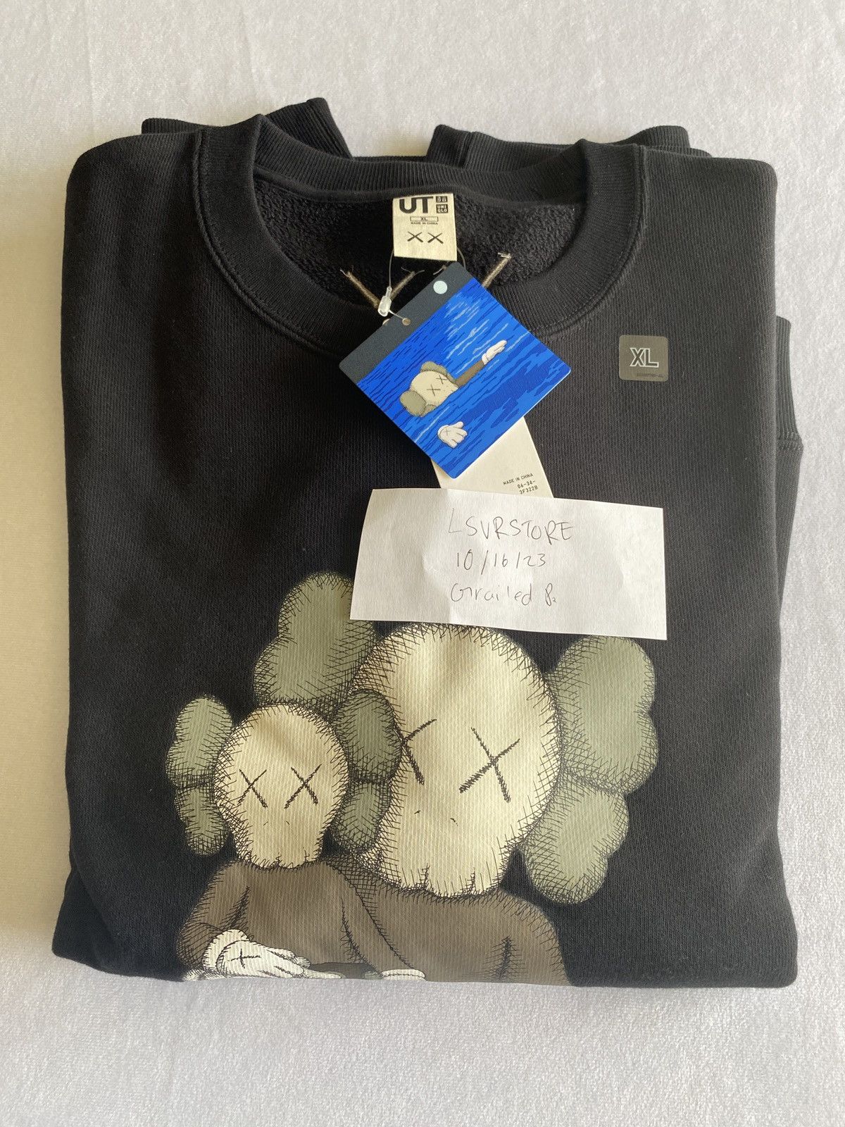 Kaws × Uniqlo Kaws x Uniqlo Companion 09 Black Crewneck XLARGE Size US XL / EU 56 / 4 - 4 Thumbnail
