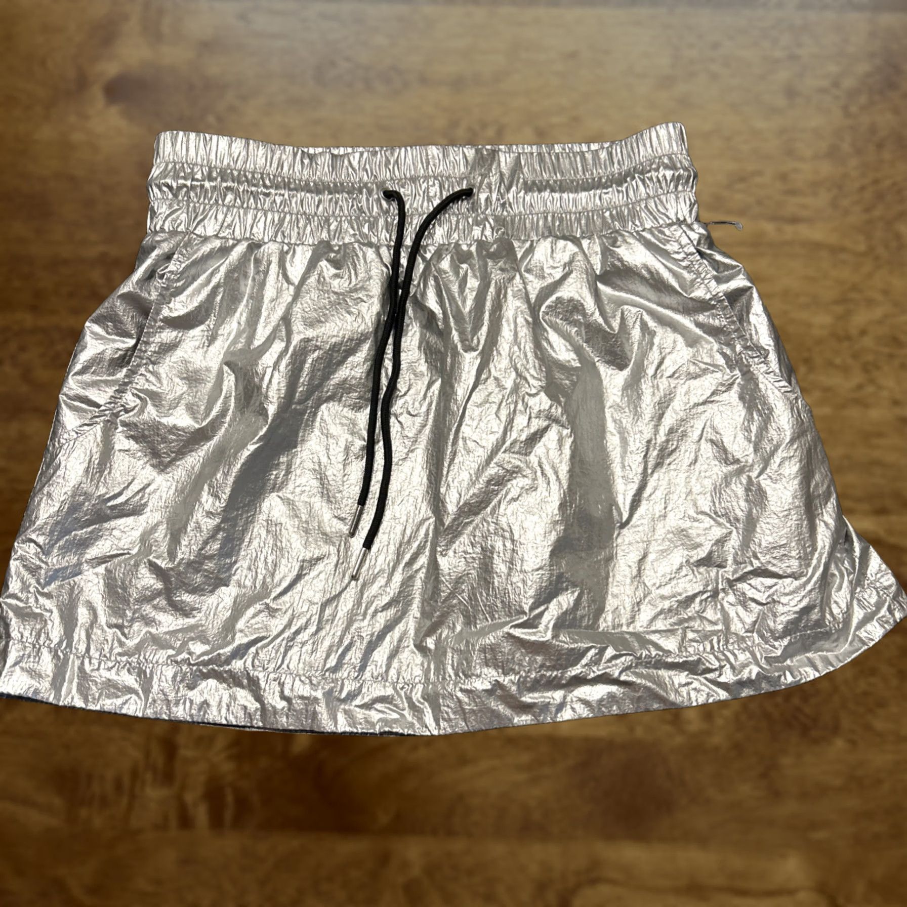 H&M H&M x Justine Skye Mini Skirt Silver S Elastic Waist Drawstring Skye Casual Women Short Length 15” Size 28" / US 6 / IT 42 - 1 Thumbnail