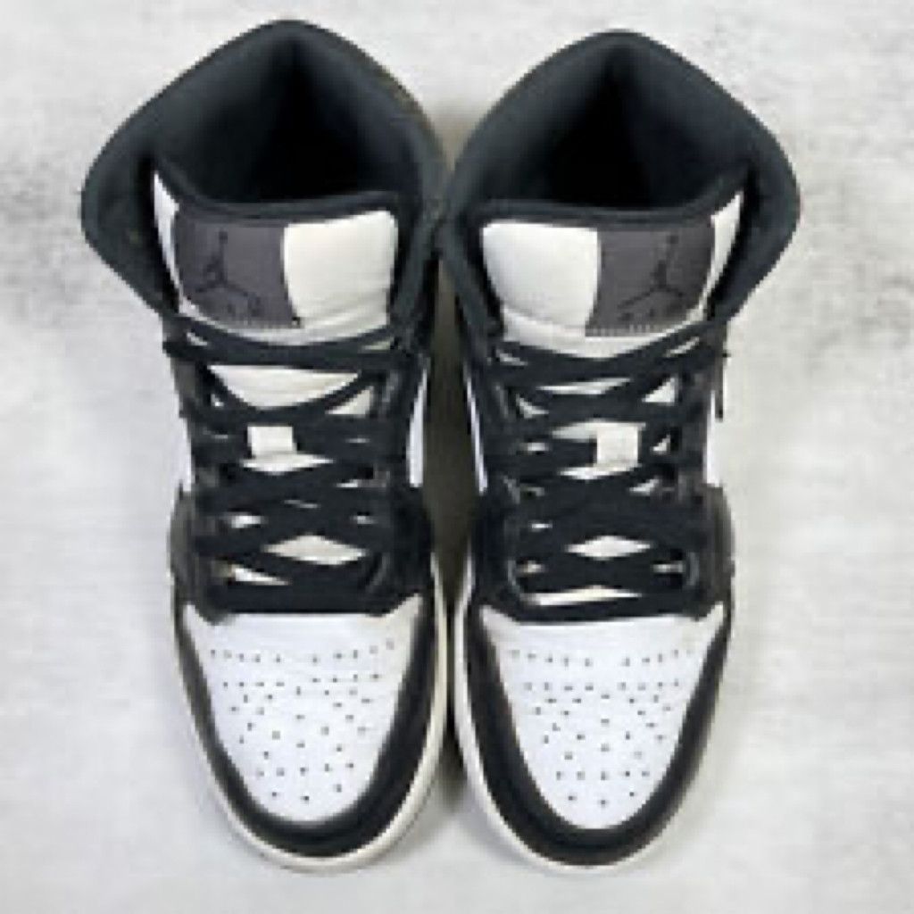 Nike Jordan Panda Elephant Sneakers Youth 5 Size US 5 / EU 37 - 7 Thumbnail
