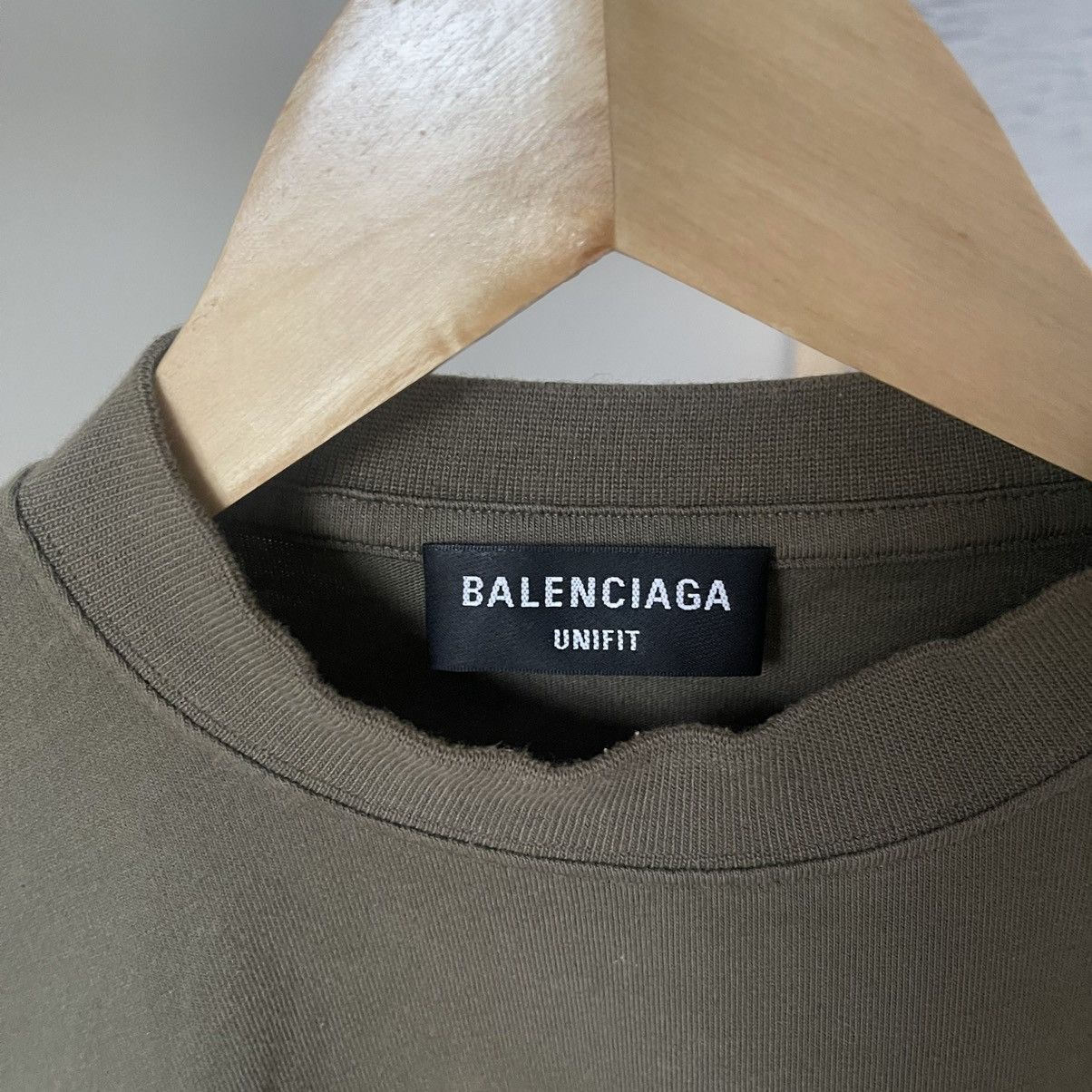 Balenciaga Balenciaga Strike 1917 Oversized T-Shirt Khaki Size US XL / EU 56 / 4 - 3 Thumbnail