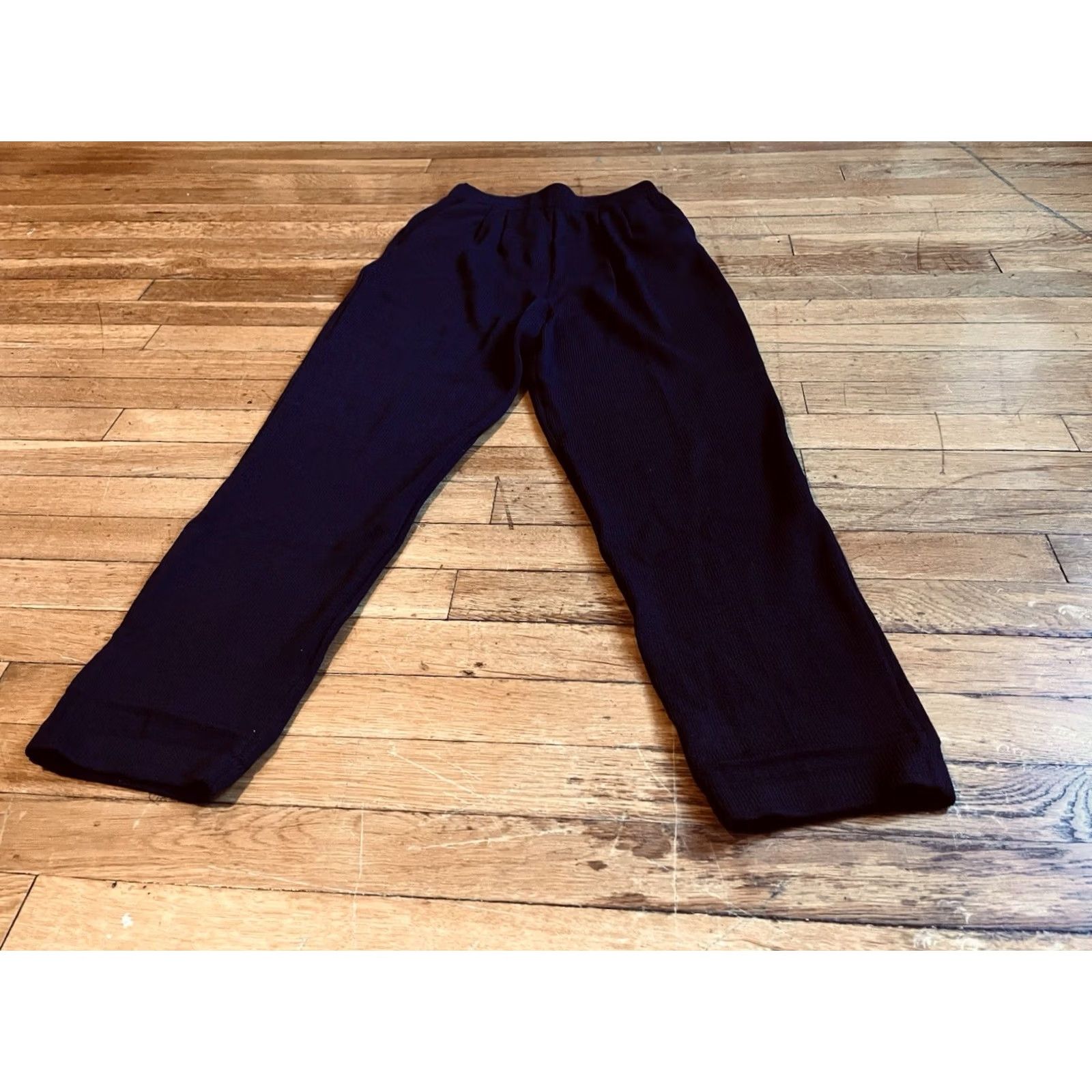 St. John St. John Collection Santana Knit Stretch Pants Women’s 4 Black Dress Pants Slim Straight Waist 24" Inseam 26" Wool Pleated Burnished Size 27" / US 4 / IT 40 - 2 Thumbnail