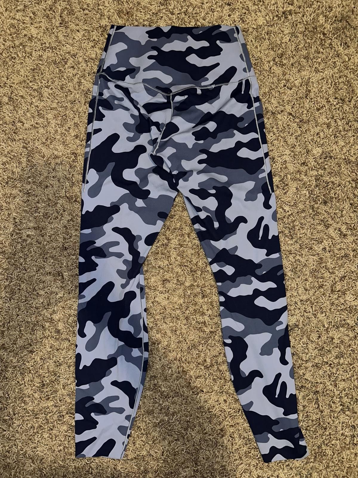 Nike Nike Women's Universa Medium-Support High-Waisted 7/8 Camo Leggings with Pockets Size 28" / US 6 / IT 42 - 7 Thumbnail