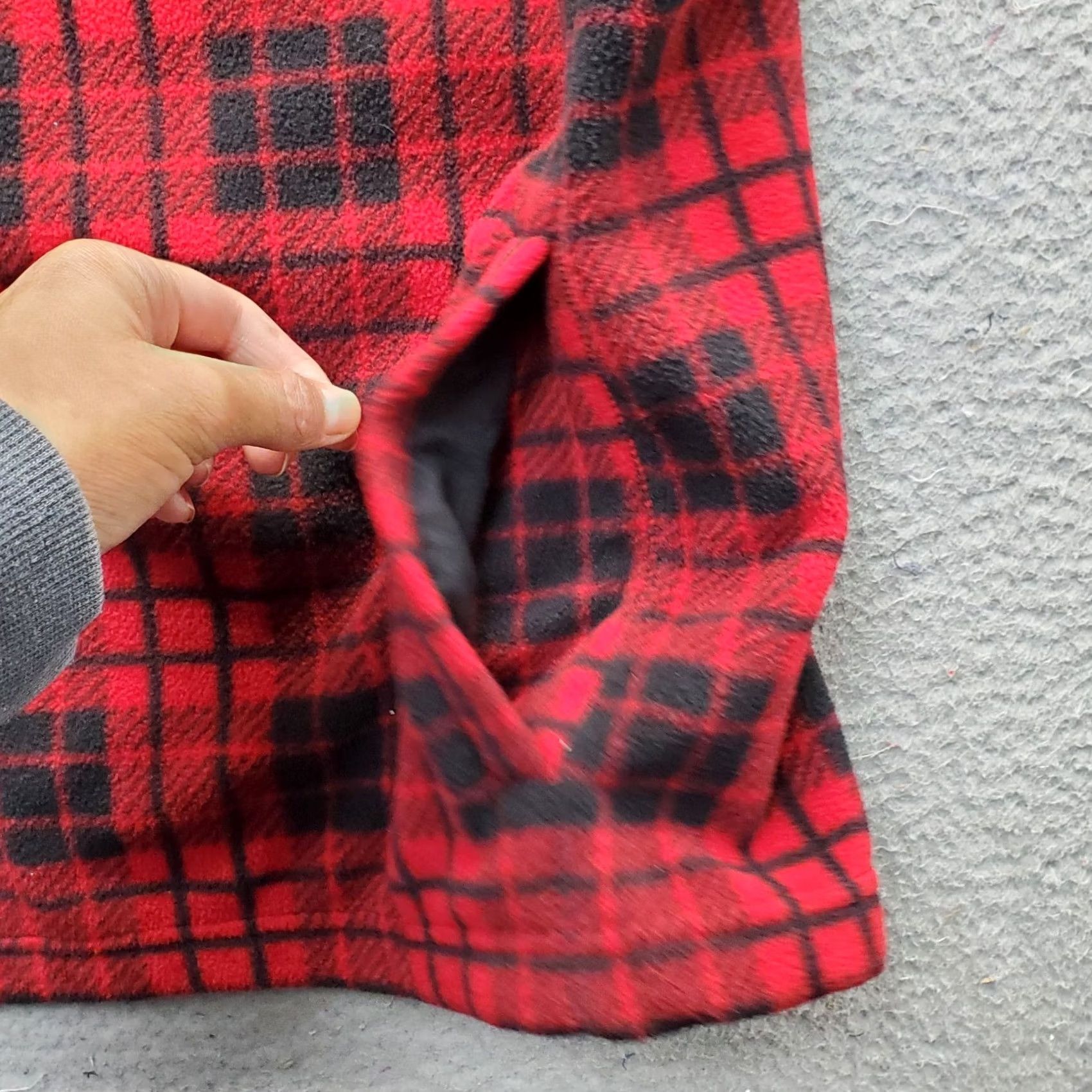 Chaps Chaps Men’s Vest Fleece 2X Multi Plaid Regular Fit Sleeveless Full Zip Chest 53.5 in Short 2X Mens Size 2X Plaid Outdoor Walking Fall Winter Vest Size US XXL / EU 58 / 5 - 7 Thumbnail