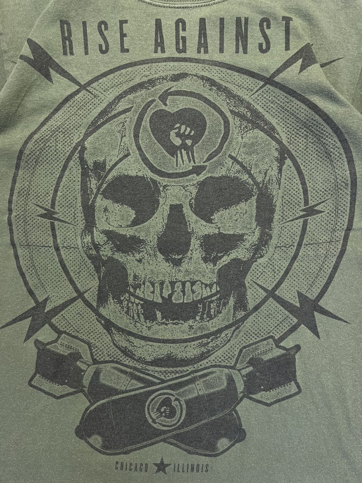Band Tees × Vintage Vintage 00s Rise Against skull graphic band tee Size US S / EU 44-46 / 1 - 3 Thumbnail