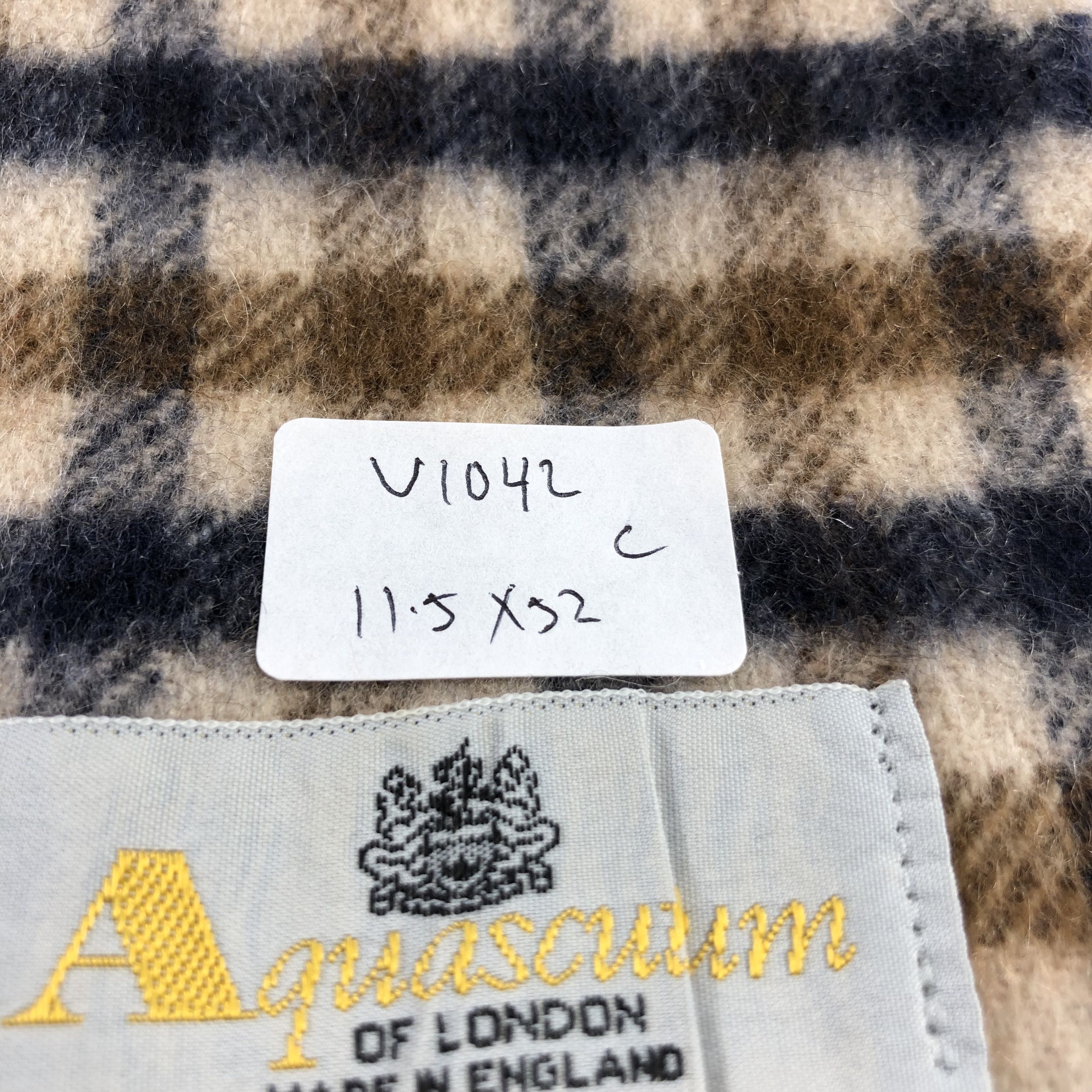 Aquascutum Aquascutum Iconic Gingham Cashmere Scarf Muffler V1042 Size ONE SIZE - 8 Thumbnail