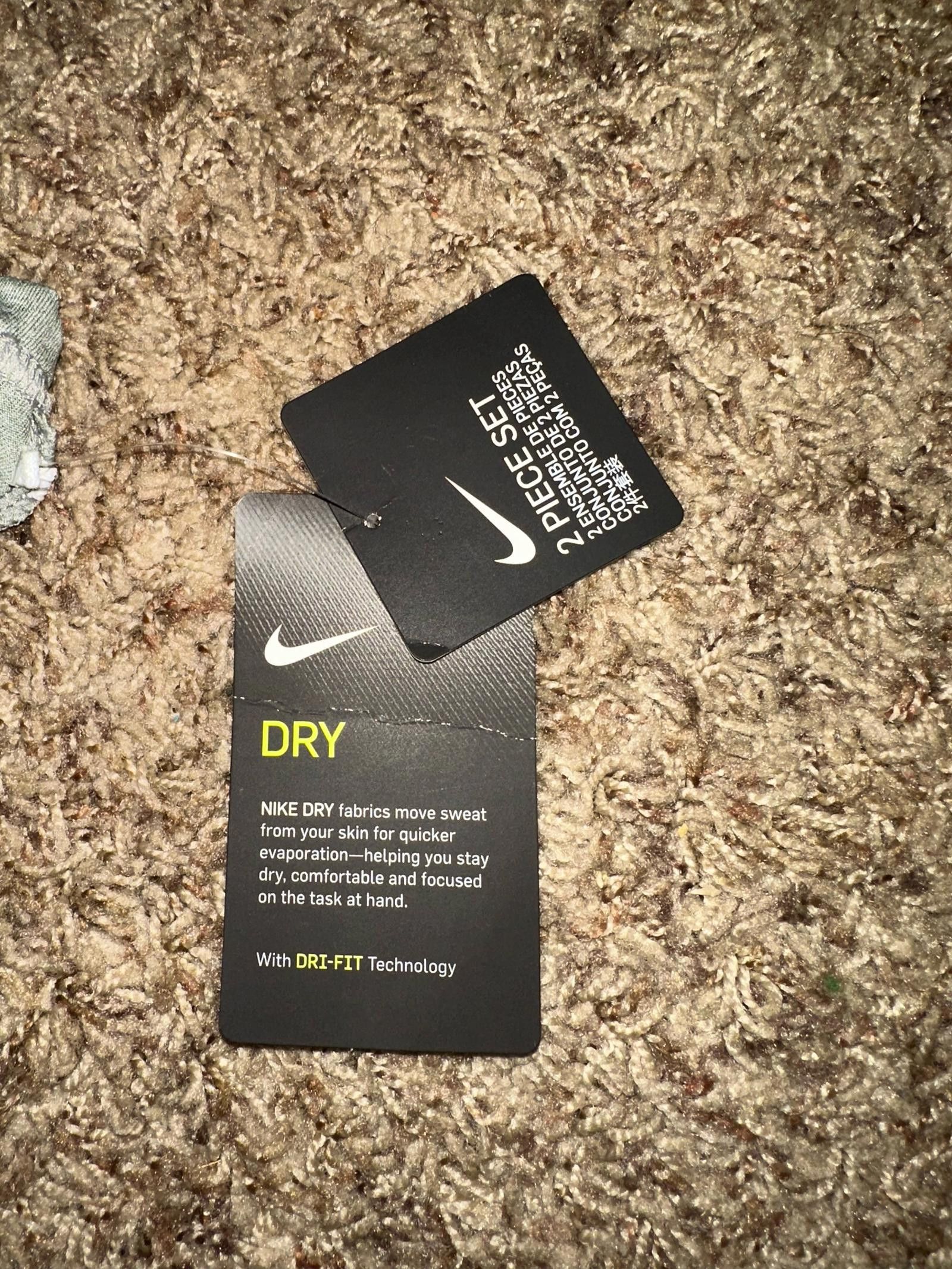 Nike Nike Toddler Boy’s Dri-Fit Just Do It T-Shirt & Shorts 2 Piece Set Size US XXS / EU 40 - 9 Thumbnail