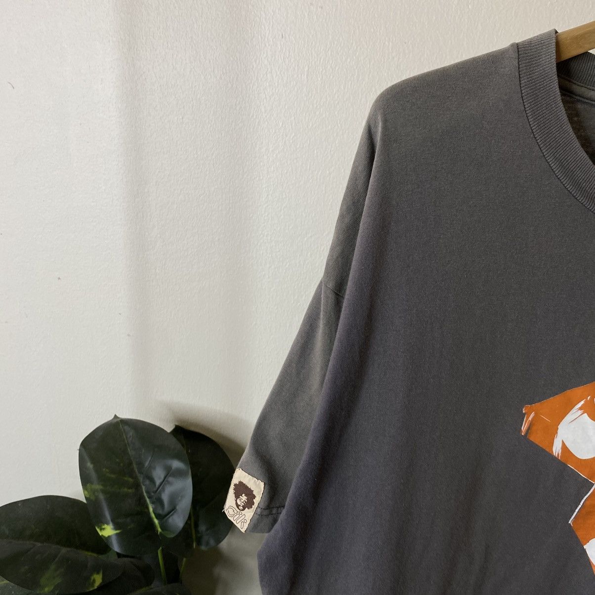 Vintage Vintage 2000s Skoold in Korectnuss Hypebeast Streetwear Tee Size US XL / EU 56 / 4 - 3 Thumbnail