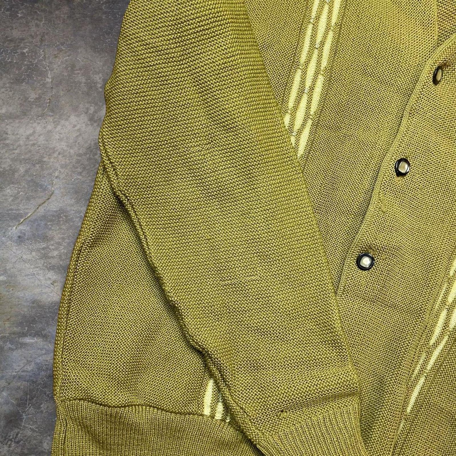 Other Unbranded olive green vintage 60s Cardigan Size US M / EU 48-50 / 2 - 4 Thumbnail