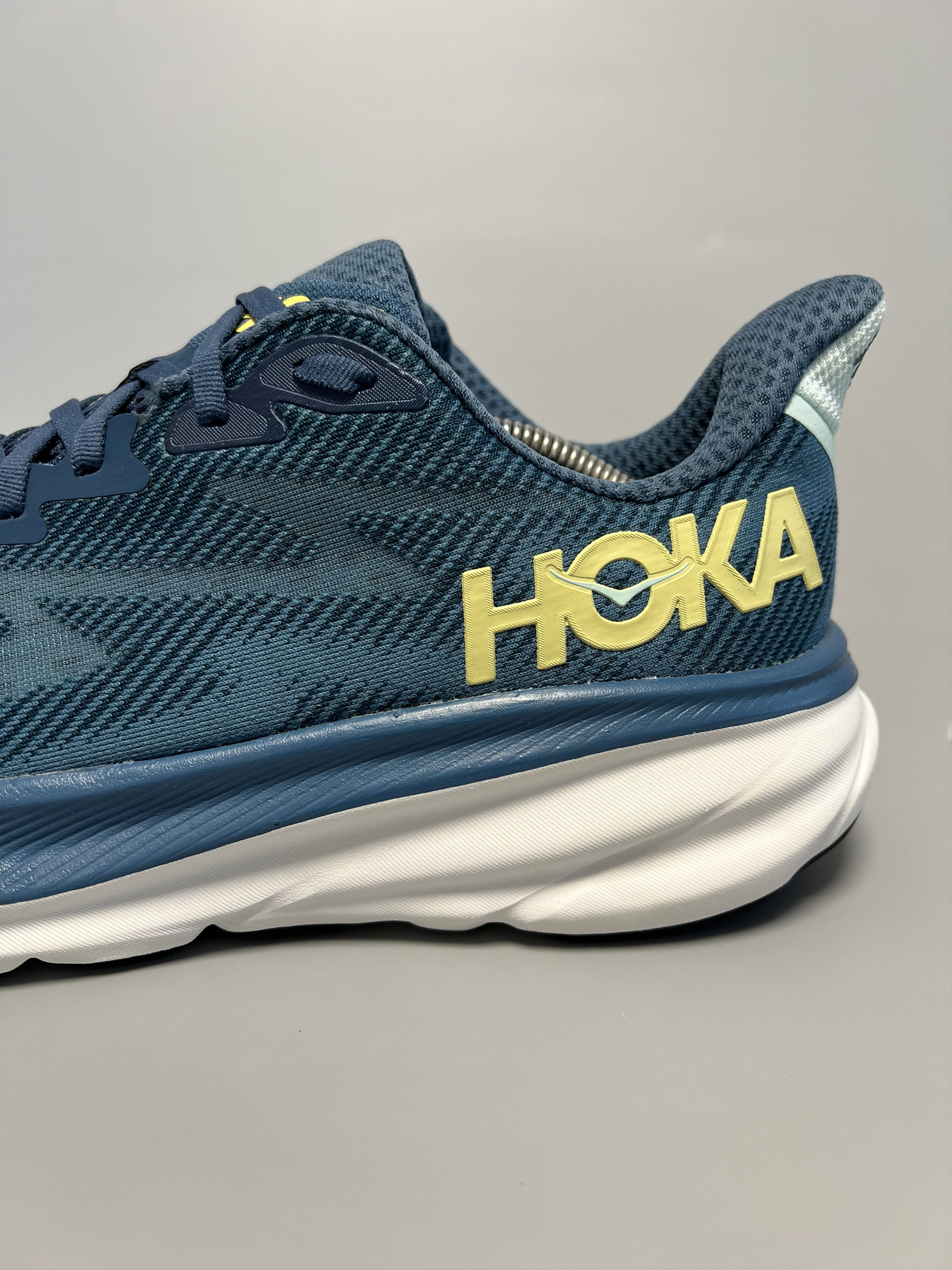 Hoka 10.5D Hoka One One Clifton 9 Running Shoes Walking Gym Size US 10.5 / EU 43-44 - 9 Thumbnail