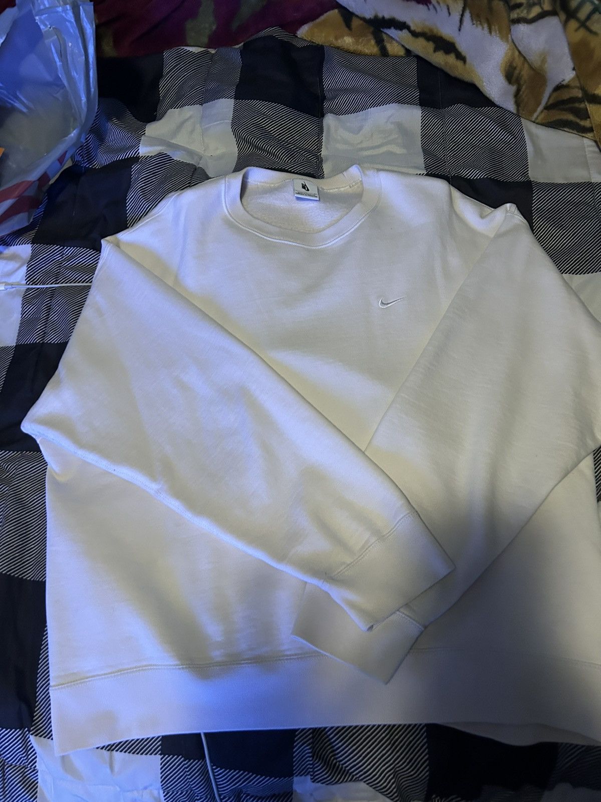 Nike Nike Solo Swoosh Crewneck Size US XL / EU 56 / 4 - 1 Thumbnail