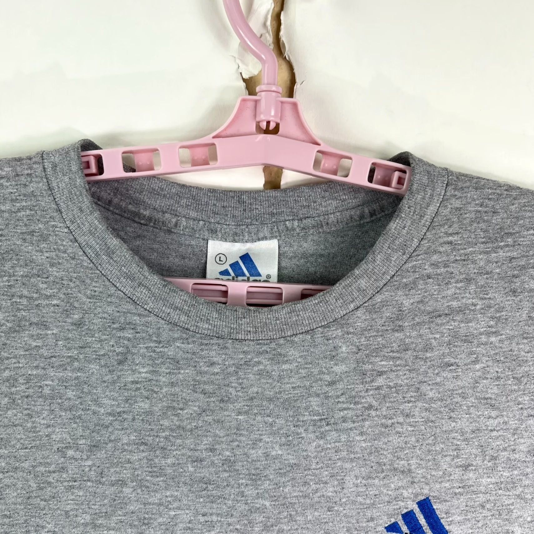 Adidas VINTAGE adidas White Label Embroidered T Shirt Mens Size L Gray Short Sleeve Size US L / EU 52-54 / 3 - 3 Thumbnail