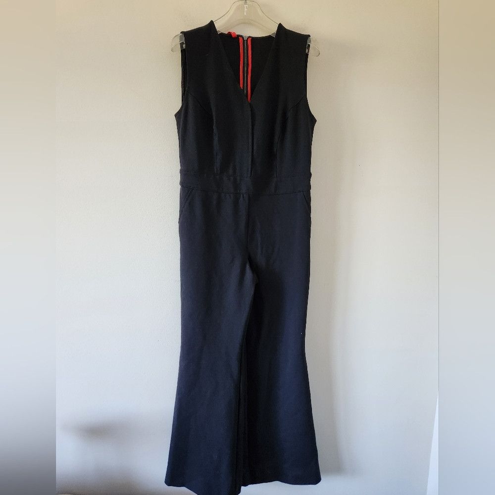 Spanx SPANX | The Perfect Sleeveless Jumpsuit V-neck Black Sz MED Size 28" / US 6 / IT 42 - 2 Thumbnail