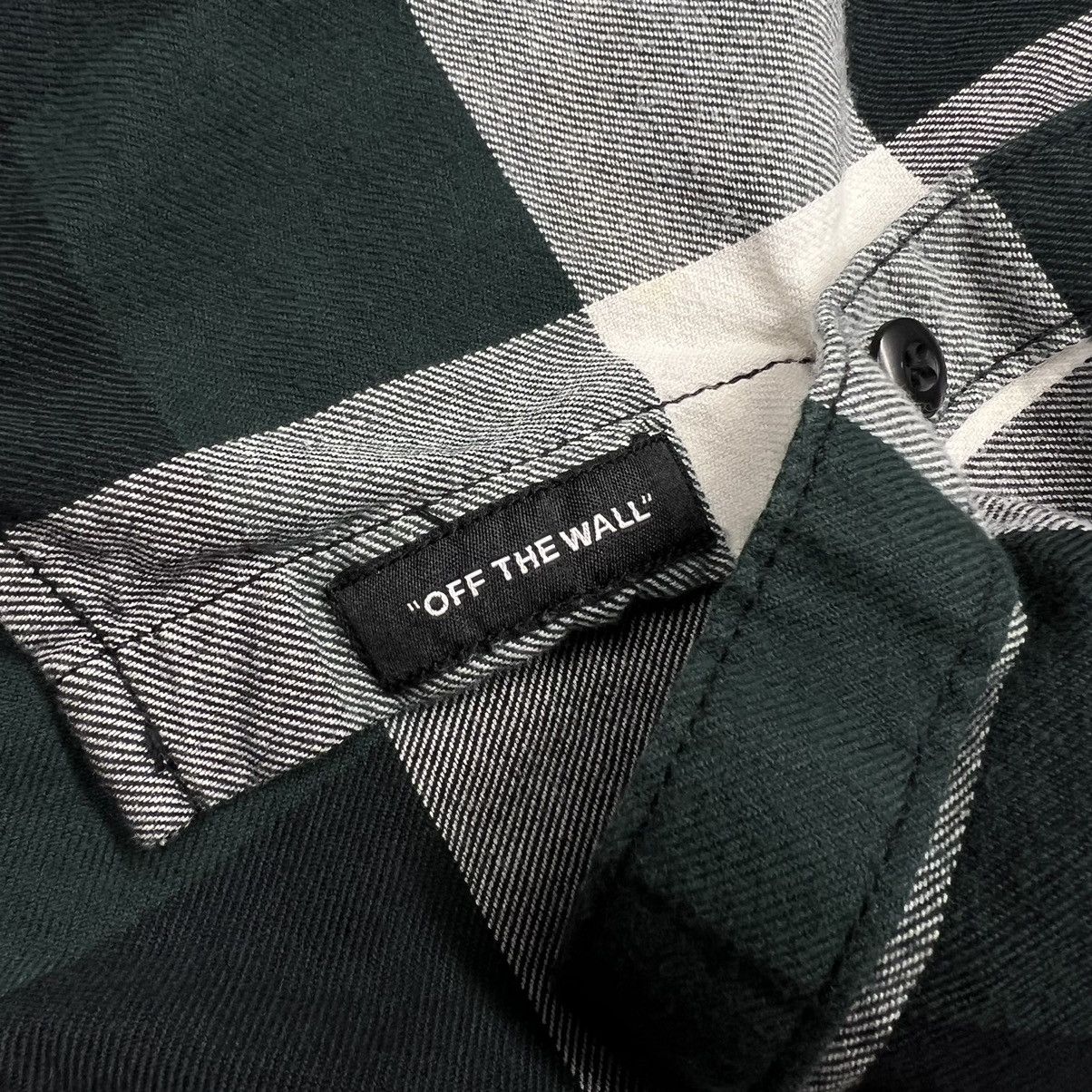 Vans Vans Flannel Shirt Green Plaid Button Up Tailored Fit Skate Size US L / EU 52-54 / 3 - 10 Thumbnail