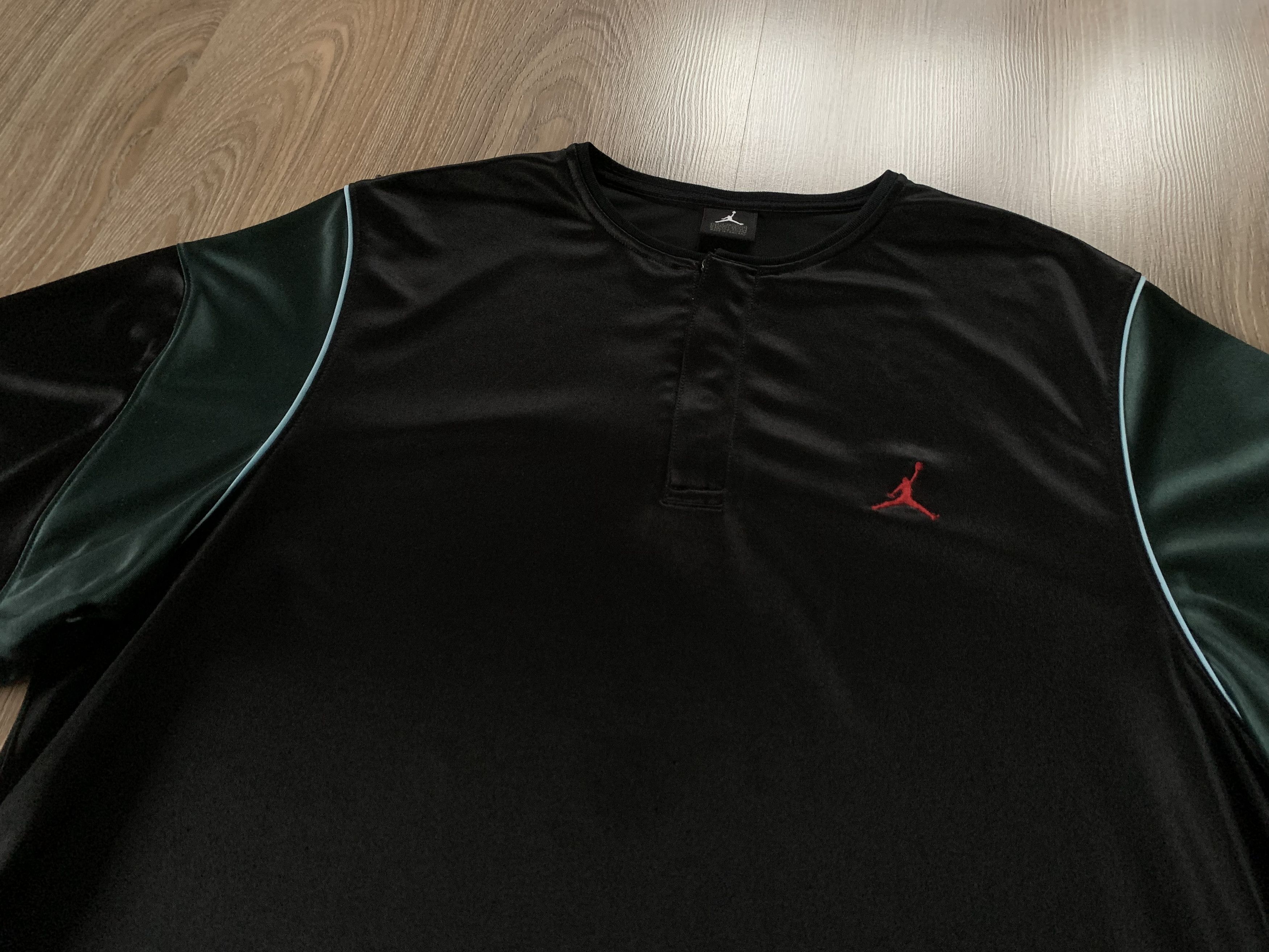 Jordan Brand Air Jordan Training Black T-Shirt Size US M / EU 48-50 / 2 - 4 Thumbnail
