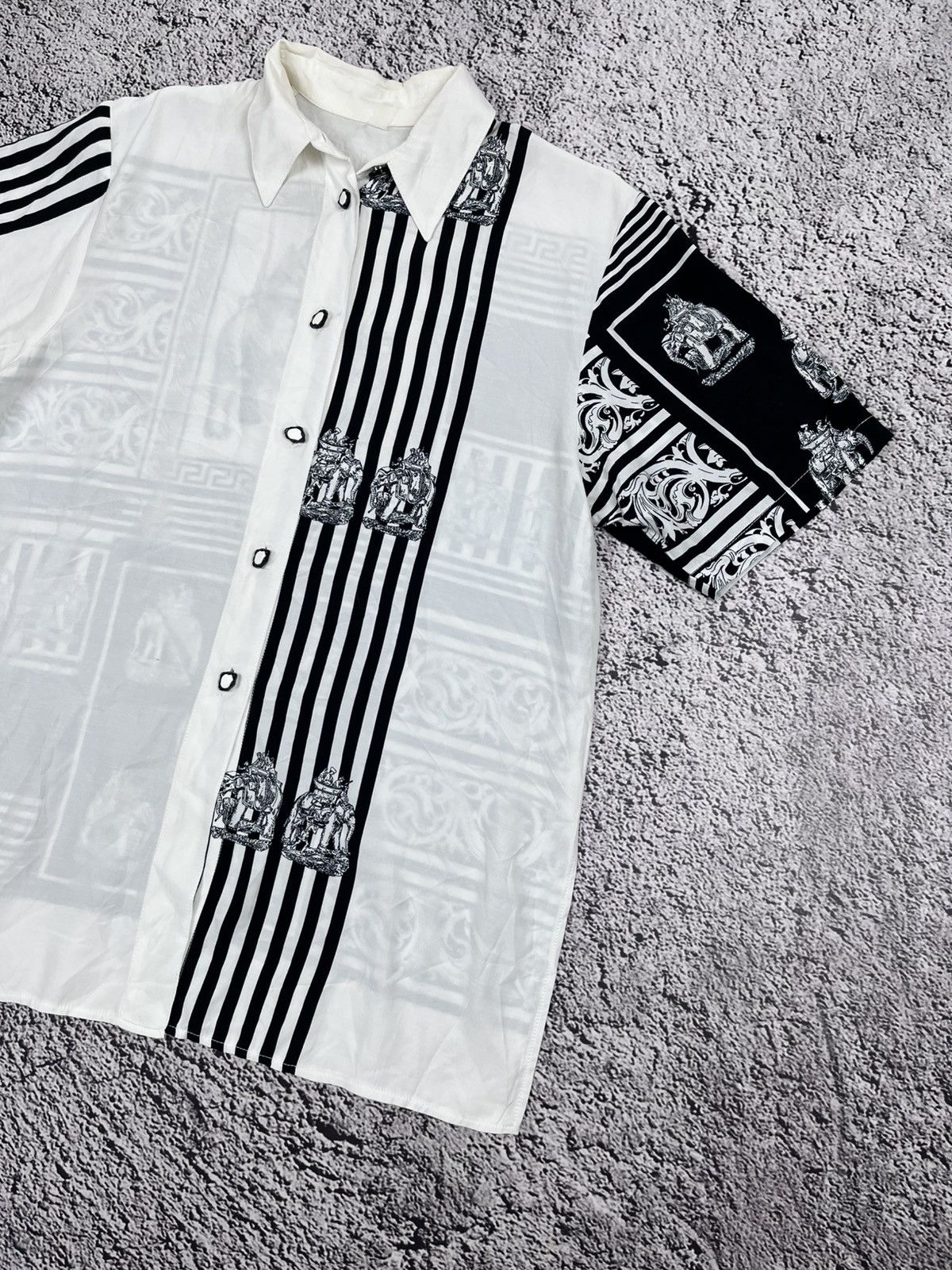 Vintage Vintage 90s India style geometric Hawaiian shirt Size L / US 10 / IT 46 - 7 Thumbnail