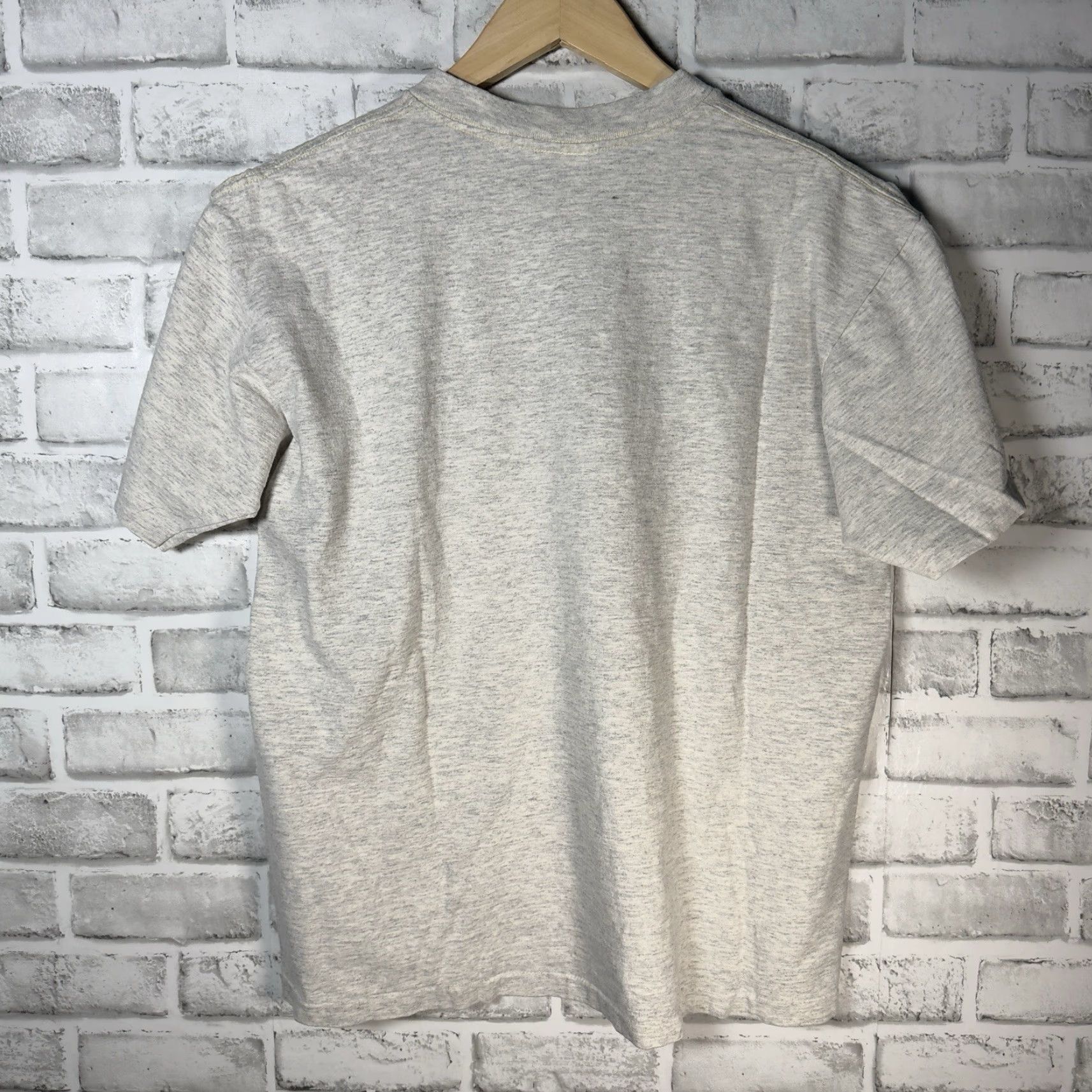 Vintage Vintage Mendez Jubilee USA Single Stitch Graphic T-Shirt Mens Large Gray Size US L / EU 52-54 / 3 - 5 Thumbnail