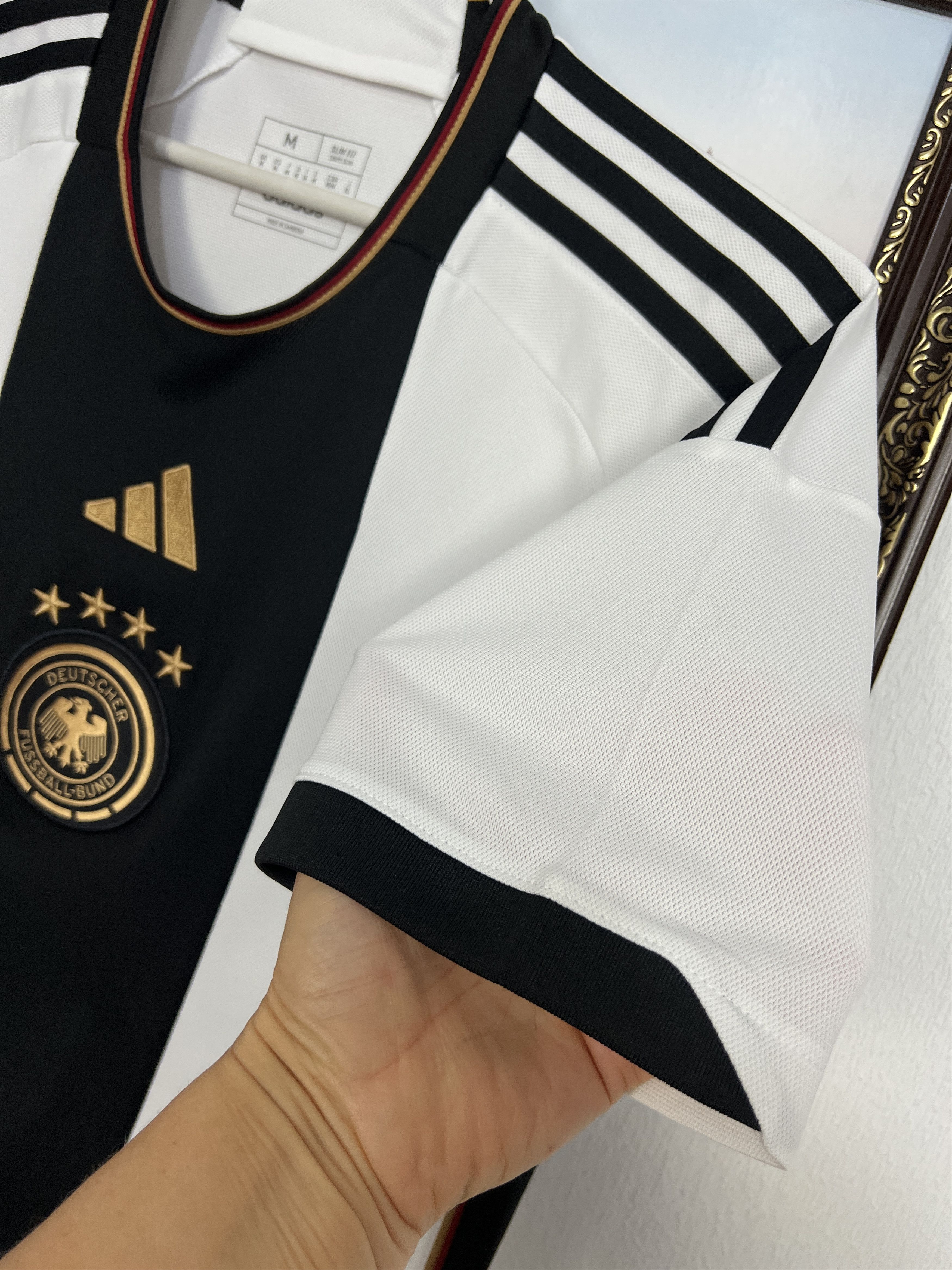 Adidas Germany Home football shirt 2022 Soccer Jersey Trikot Rare Size US M / EU 48-50 / 2 - 5 Thumbnail