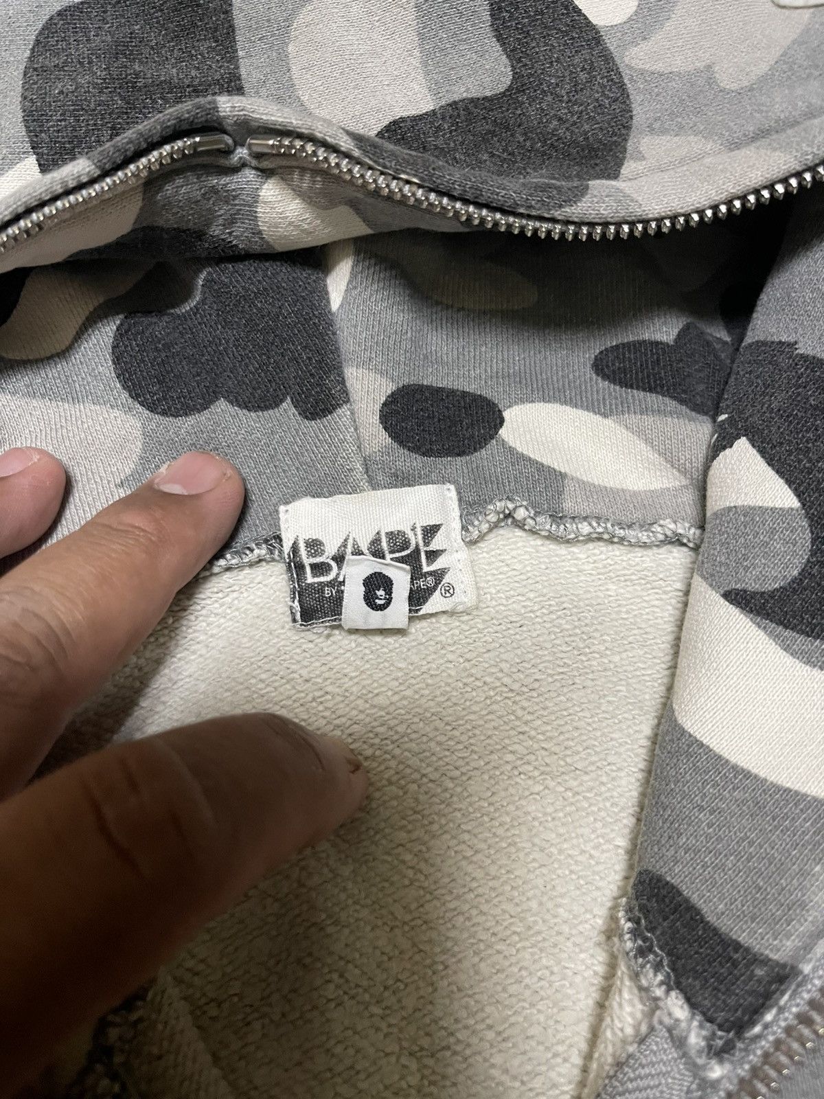 Bape Vintage Bape A Bathing Ape Camo Fullzipper Size US L / EU 52-54 / 3 - 9 Thumbnail