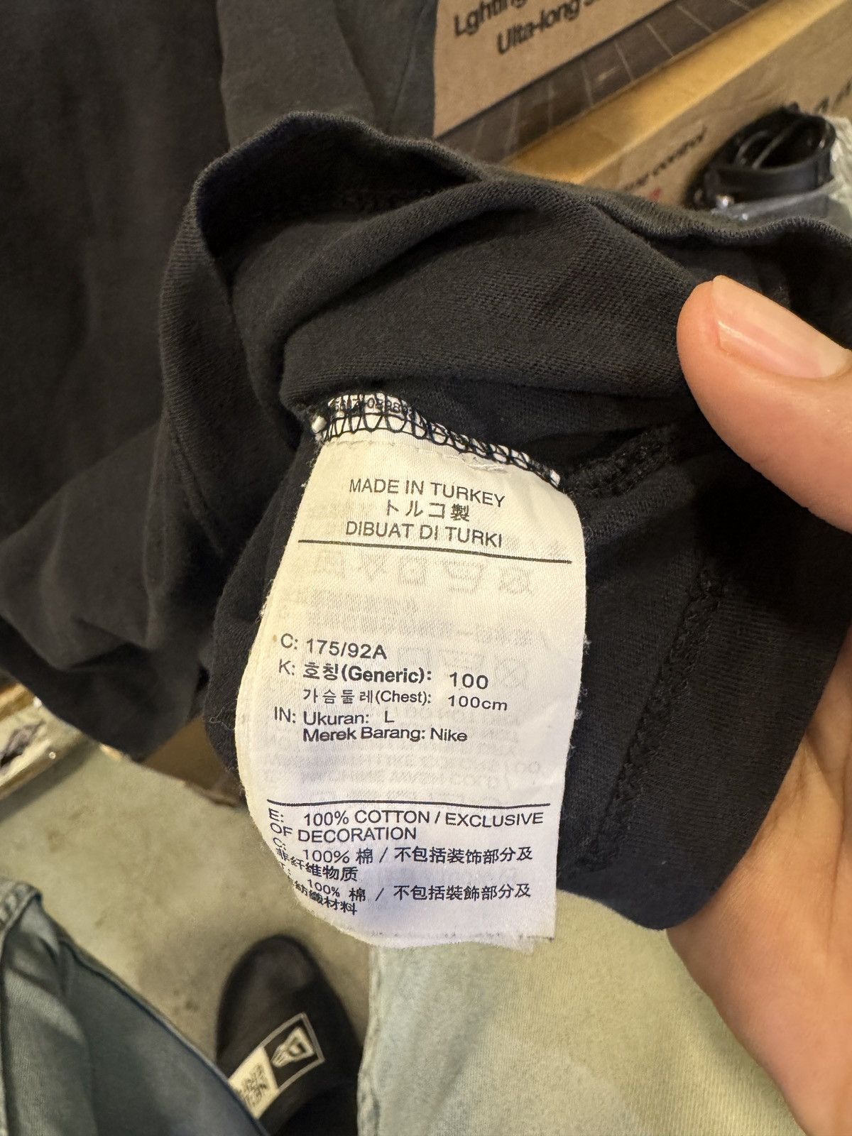 Nike Nike Worldwide Size US L / EU 52-54 / 3 - 4 Thumbnail