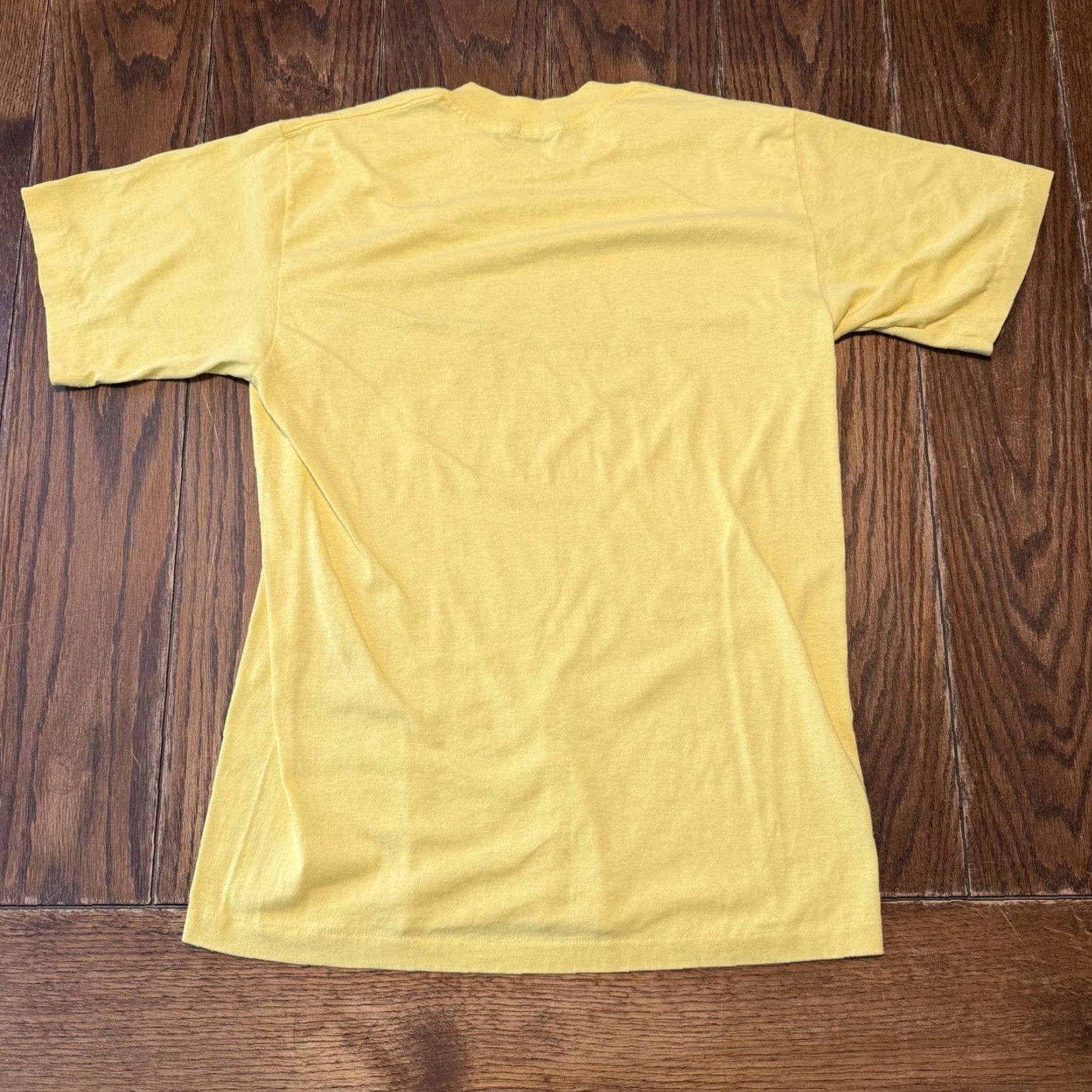 Vintage VINTAGE Royal Caribbean Im Shipshape Single Stitch T Shirt Large USA Made Unisex Adults 80s 90s Cruise Logo Yellow Cotton Polyester Shirt Size US L / EU 52-54 / 3 - 5 Thumbnail