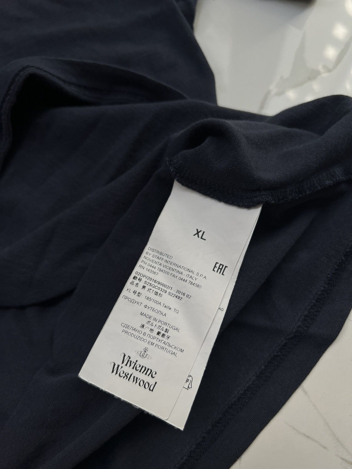 Vintage × Vivienne Westwood VIVIENNE WESTWOOD RETRO RARE Y2K SMALL LOGO TEE Size US XL / EU 56 / 4 - 4 Thumbnail