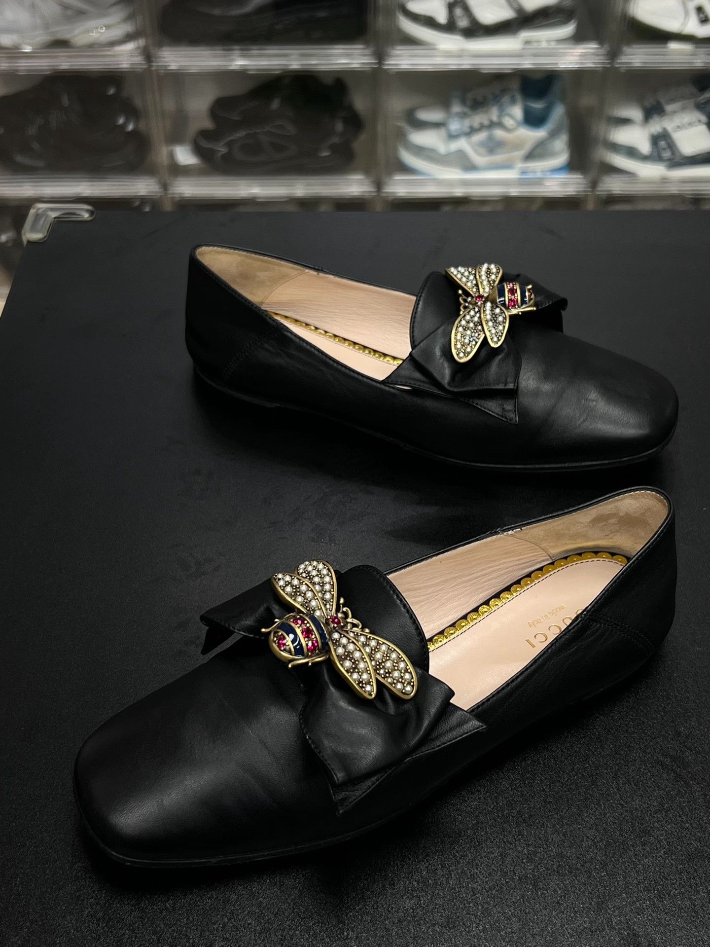 Gucci Gucci Black Lowtop Sneakers us_7 Women Size US 7 / IT 37 - 1 Thumbnail