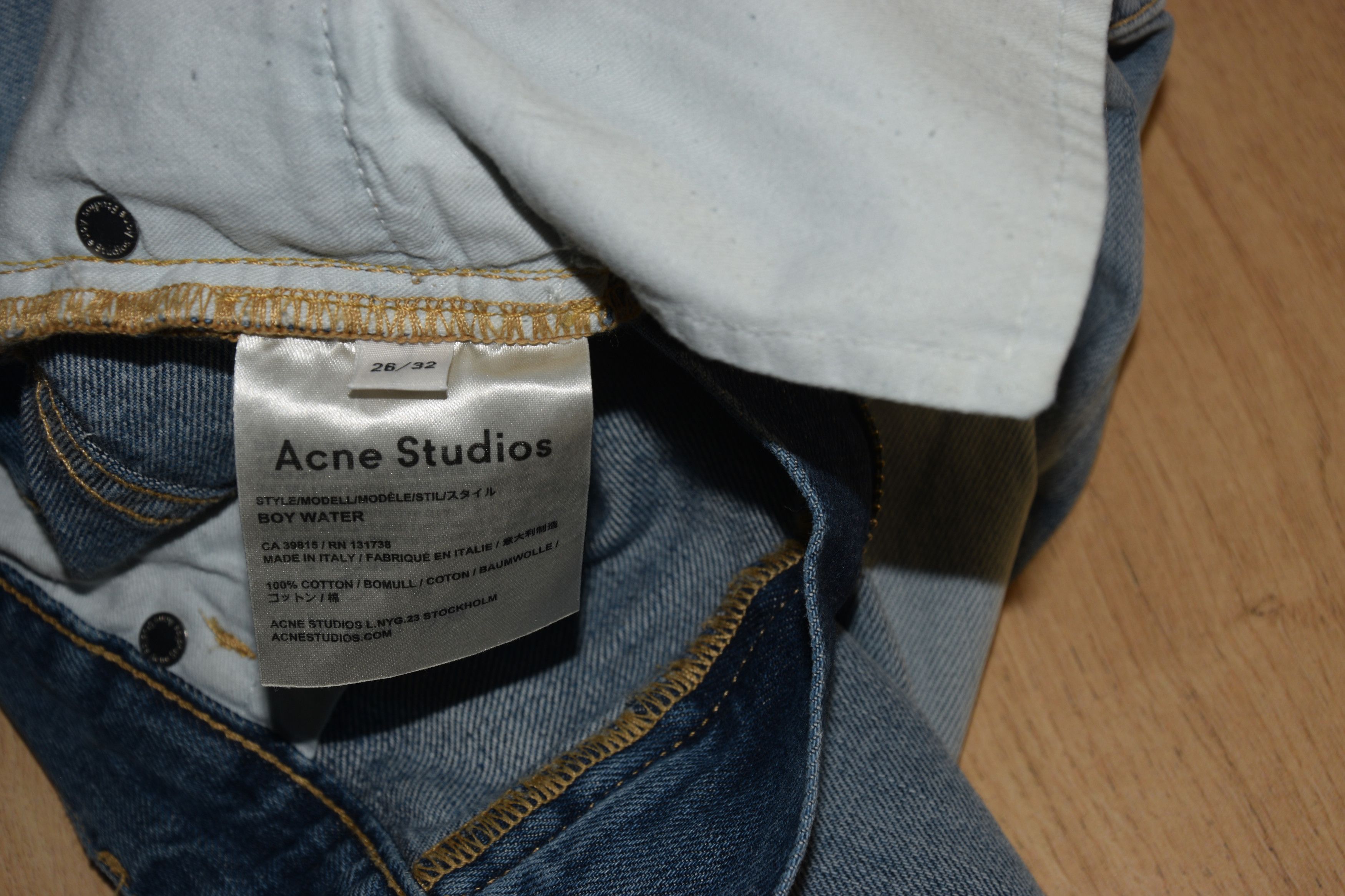 Acne Studios Acne Studios Water Jeans Size 26/32 Raw Hem Light Wash Size 28" / US 6 / IT 42 - 2 Thumbnail