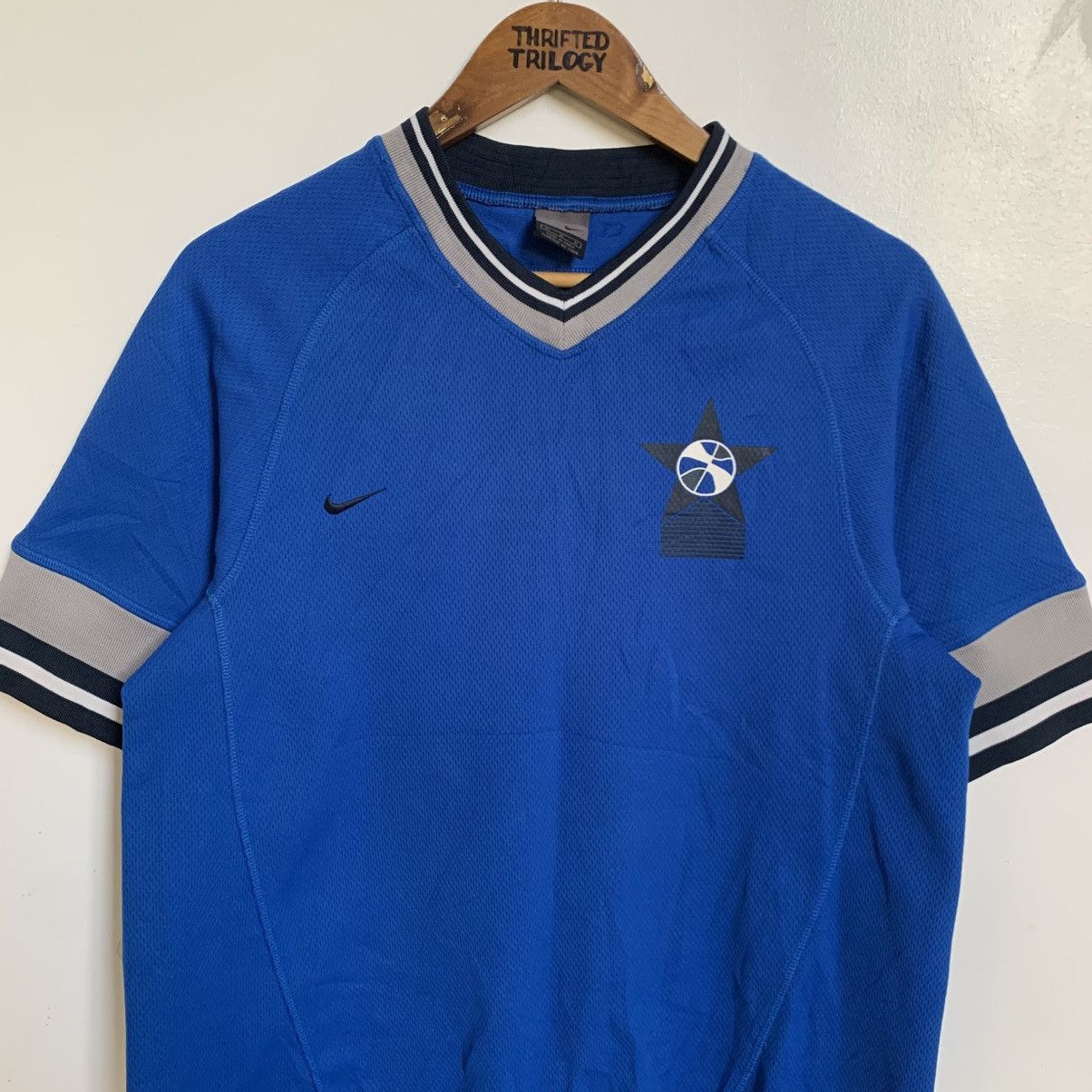 Nike Nike Y2K Bball Game Logo Shirt Size US M / EU 48-50 / 2 - 3 Thumbnail