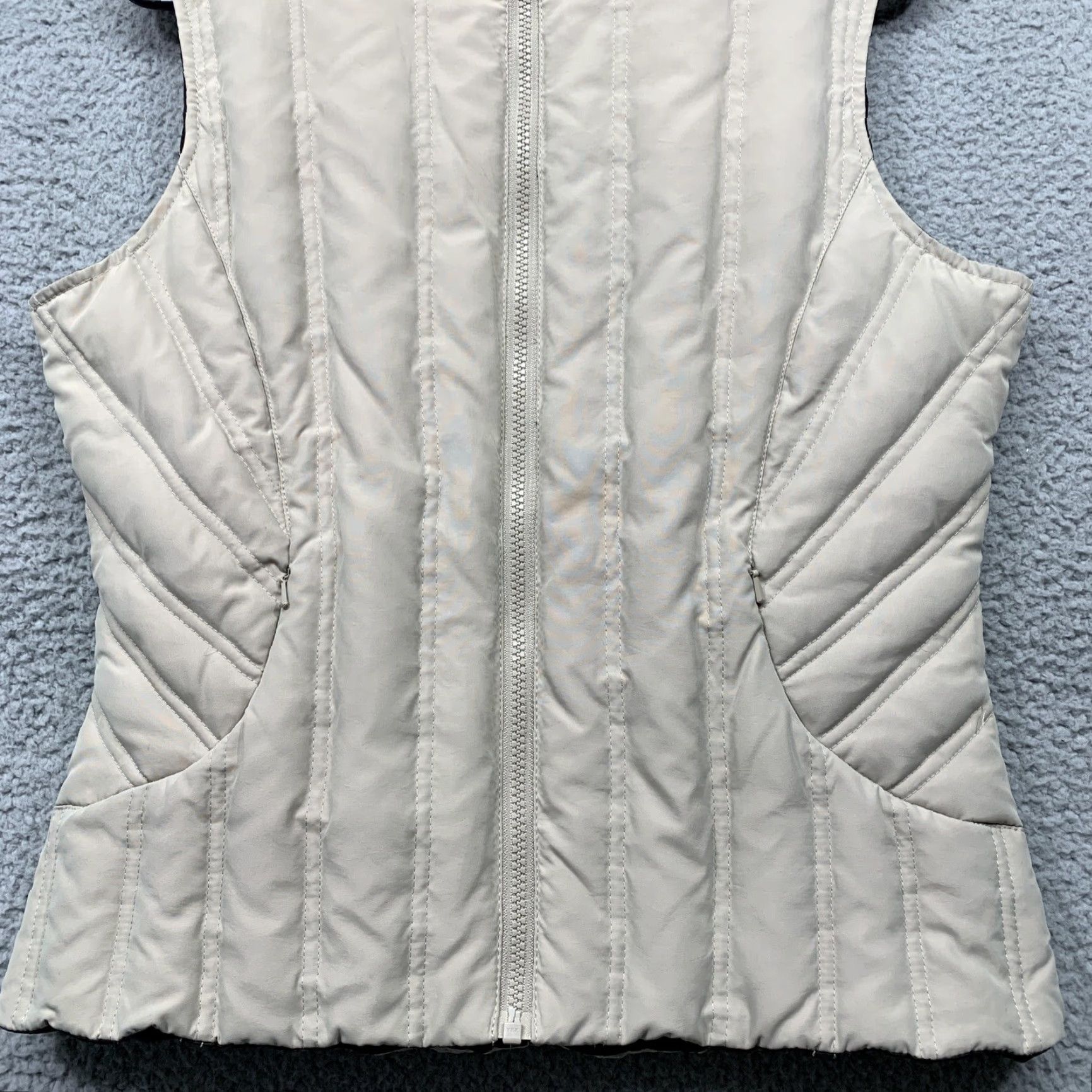 Vintage VINTAGE True Character Vest Womens Small Tan Brown Reversible Goose Down 4 Pockets Zip Machine Wash Shirt/Outerwear Size S / US 4 / IT 40 - 3 Thumbnail